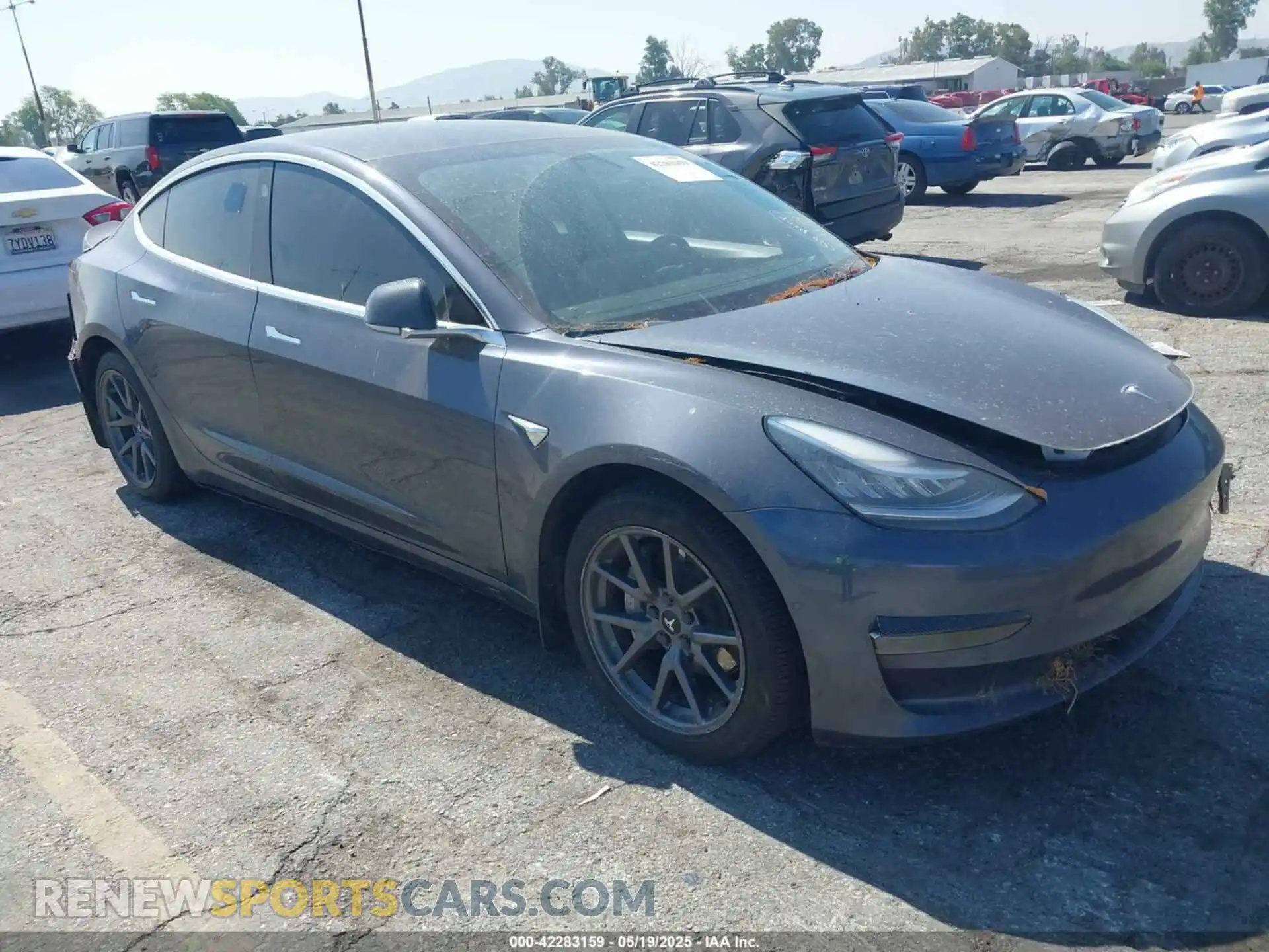 1 Фотография поврежденного автомобиля 5YJ3E1EA4LF597181 TESLA MODEL 3 2020
