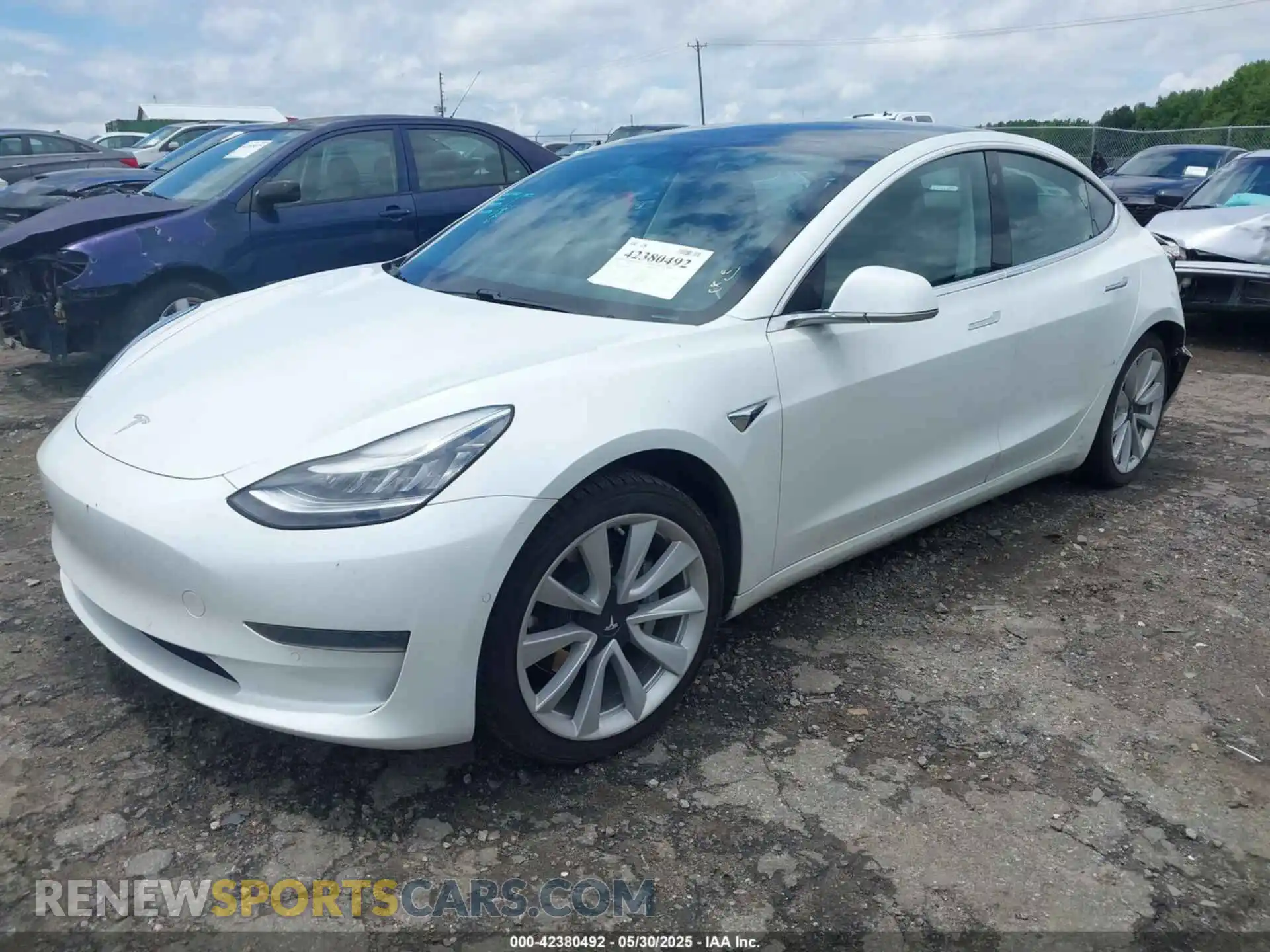 2 Photograph of a damaged car 5YJ3E1EA4LF661560 TESLA MODEL 3 2020