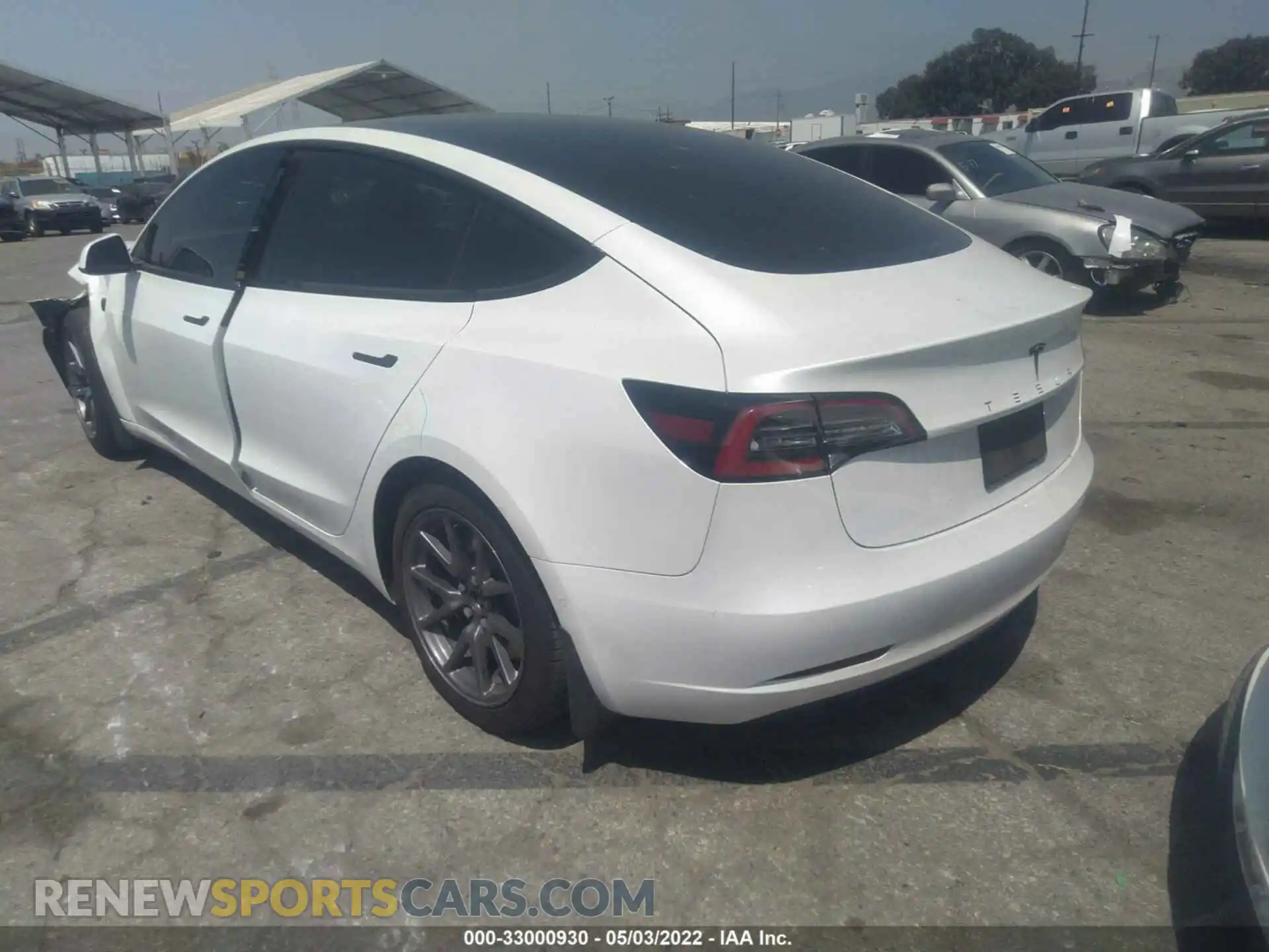3 Photograph of a damaged car 5YJ3E1EA4LF744941 TESLA MODEL 3 2020