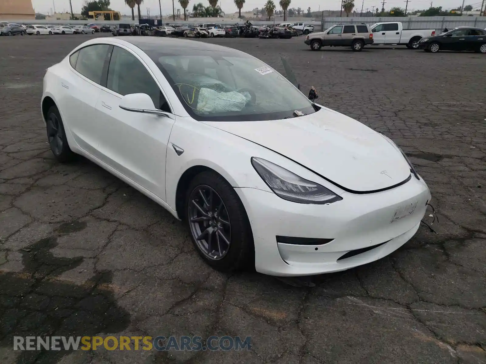 1 Photograph of a damaged car 5YJ3E1EA4LF745149 TESLA MODEL 3 2020