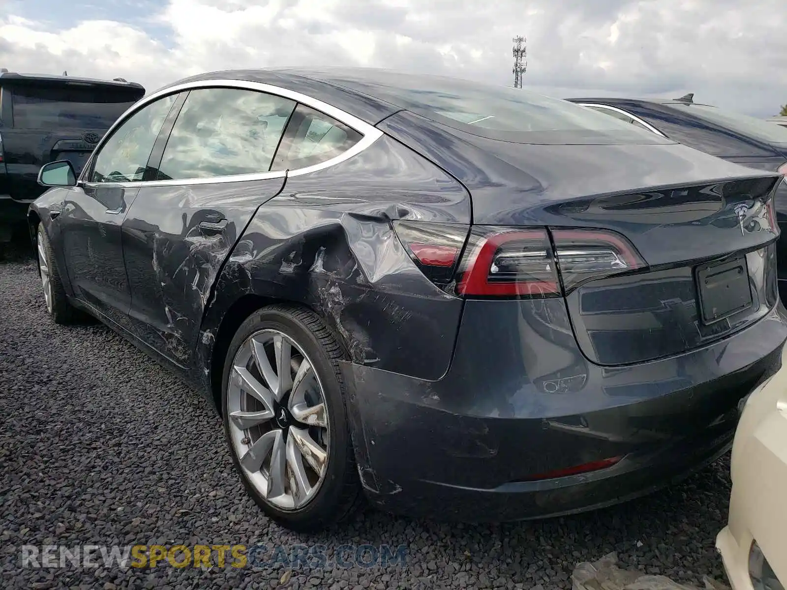 3 Photograph of a damaged car 5YJ3E1EA4LF783786 TESLA MODEL 3 2020