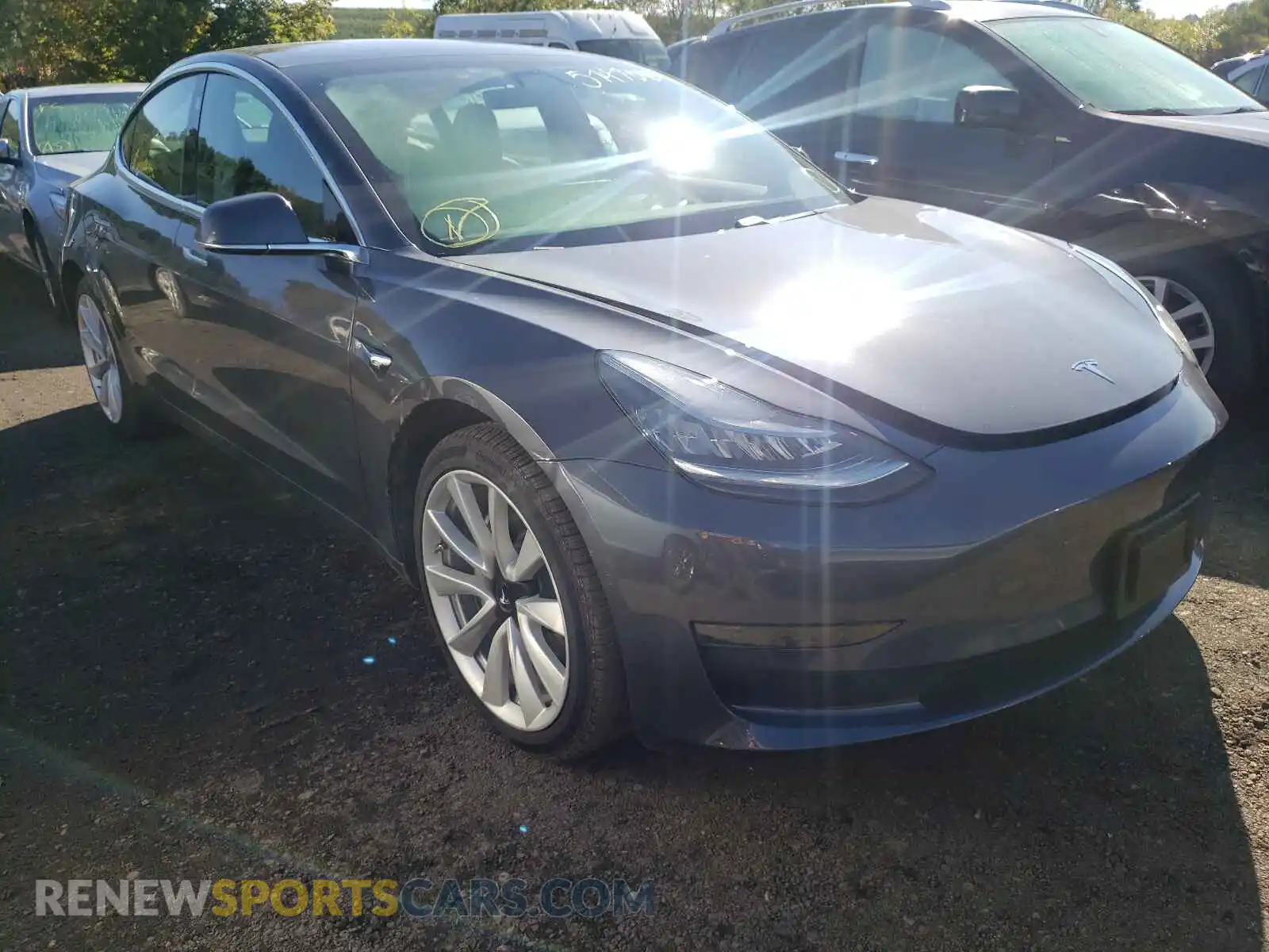 1 Photograph of a damaged car 5YJ3E1EA4LF785604 TESLA MODEL 3 2020
