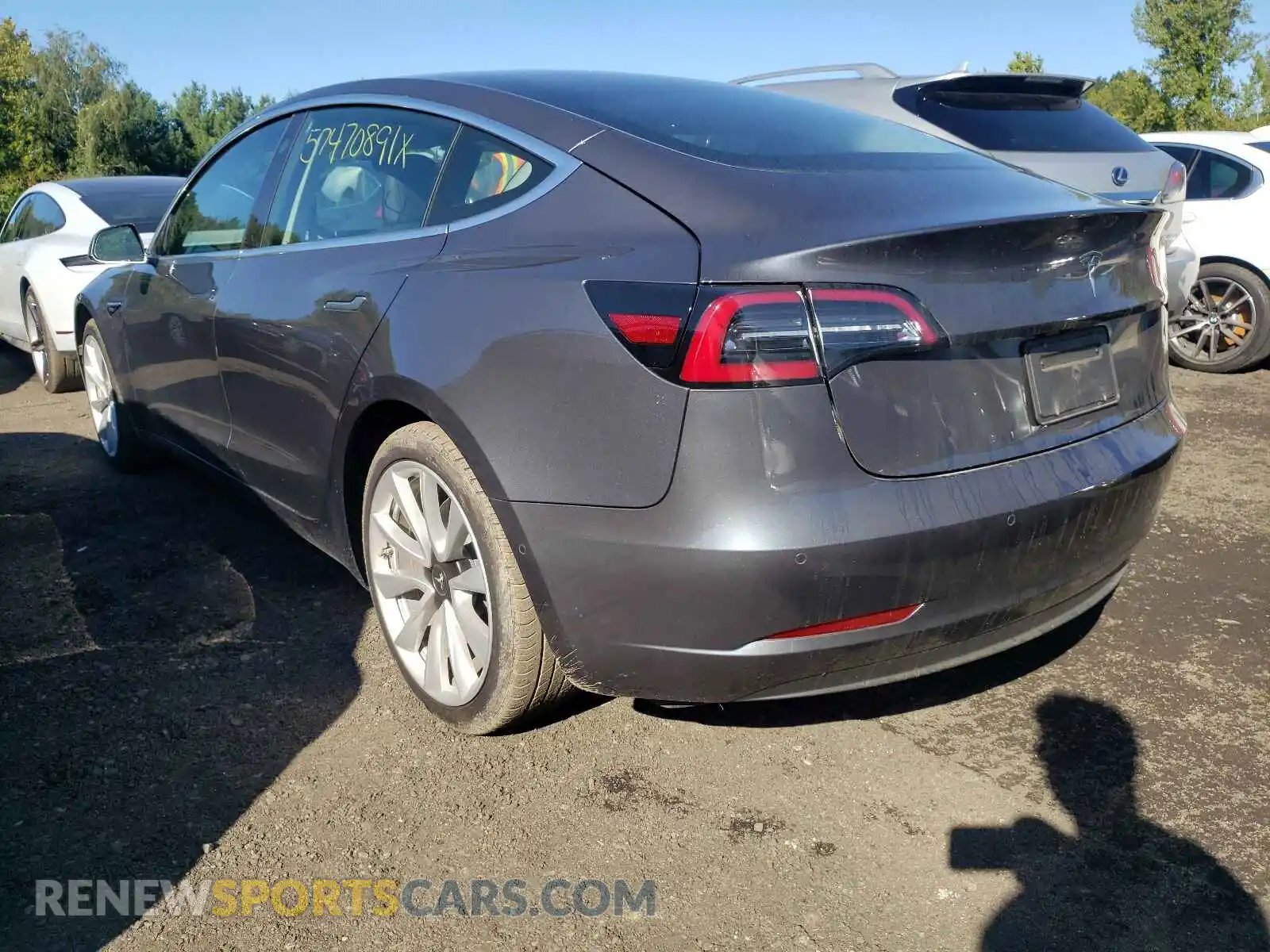 3 Photograph of a damaged car 5YJ3E1EA4LF785604 TESLA MODEL 3 2020