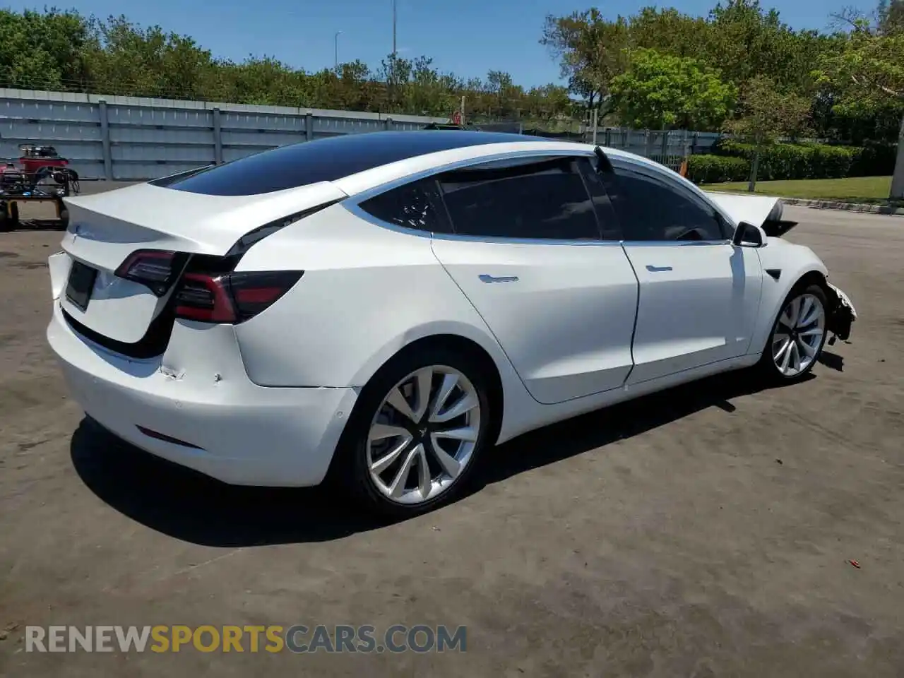 3 fotografías del automóvil dañado 5YJ3E1EA4LF793041 TESLA MODEL 3 2020
