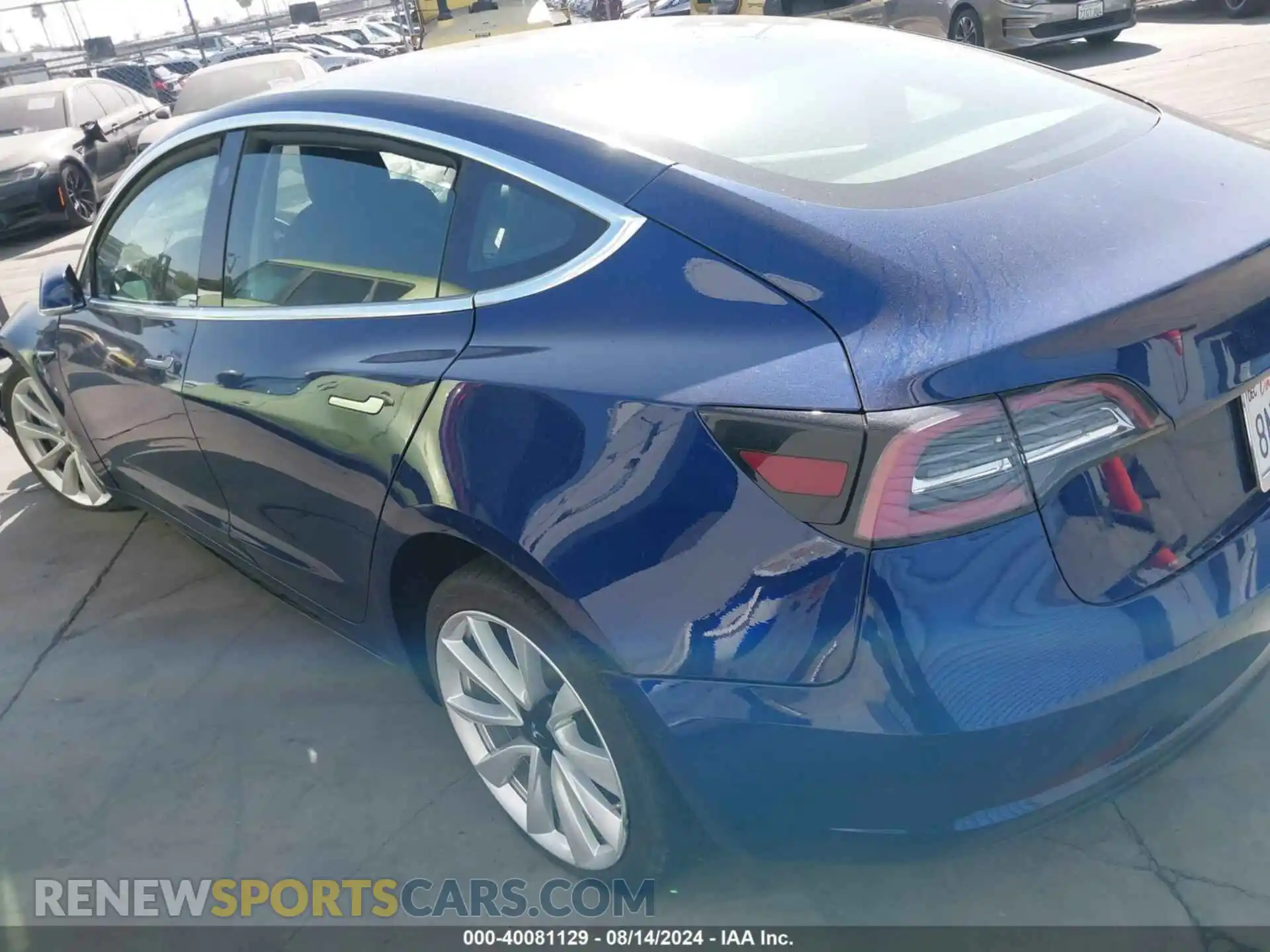 3 Фотография поврежденного автомобиля 5YJ3E1EA5LF633945 TESLA MODEL 3 2020