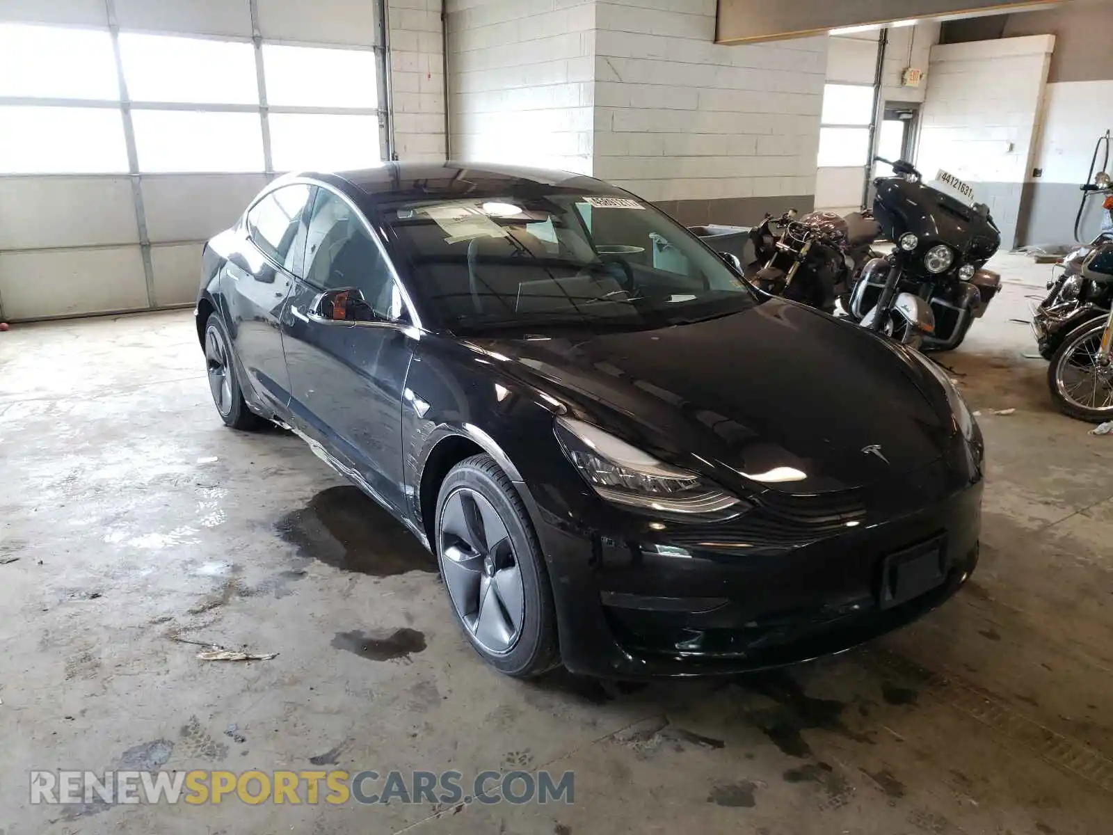 1 Photograph of a damaged car 5YJ3E1EA5LF643780 TESLA MODEL 3 2020