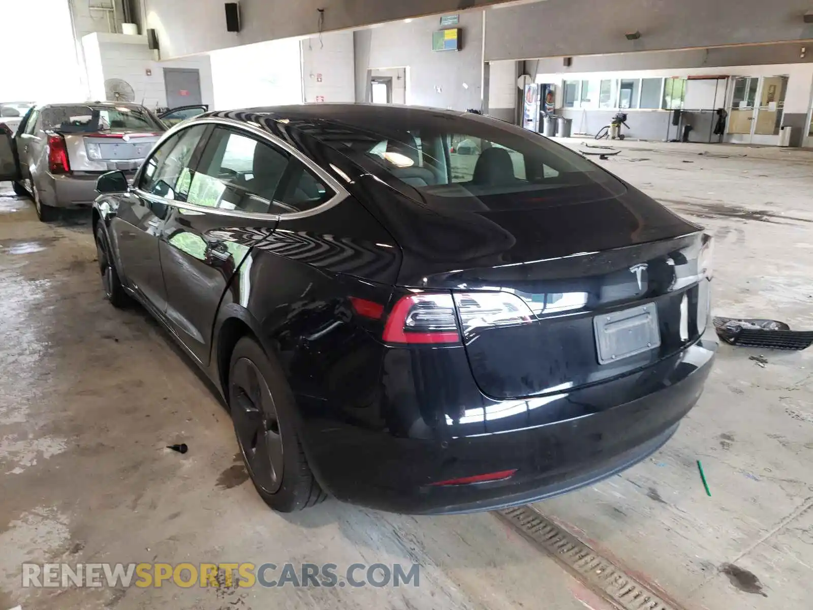 3 Photograph of a damaged car 5YJ3E1EA5LF643780 TESLA MODEL 3 2020