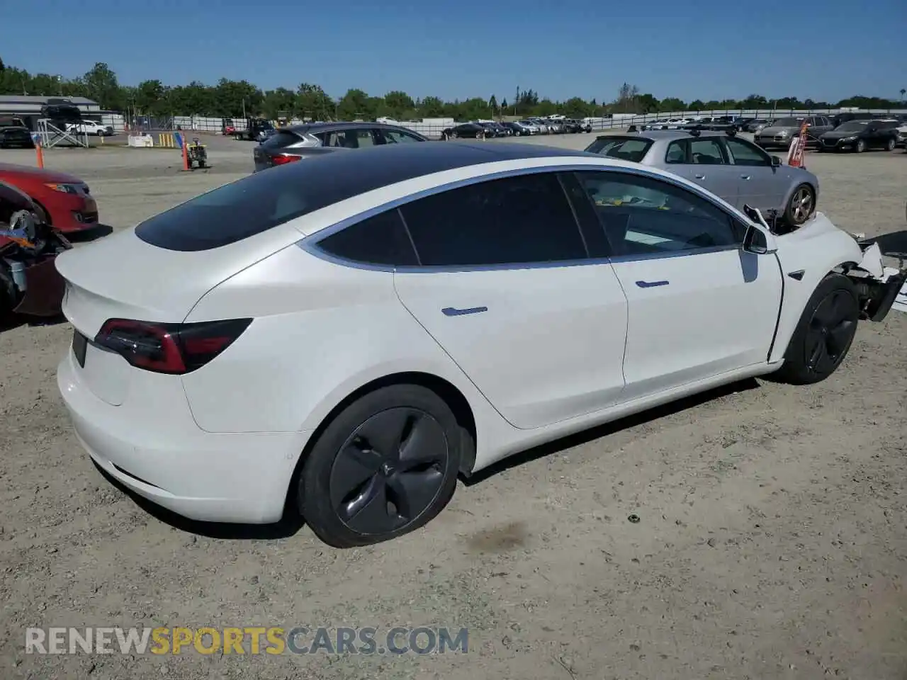 3 Photograph of a damaged car 5YJ3E1EA5LF741093 TESLA MODEL 3 2020