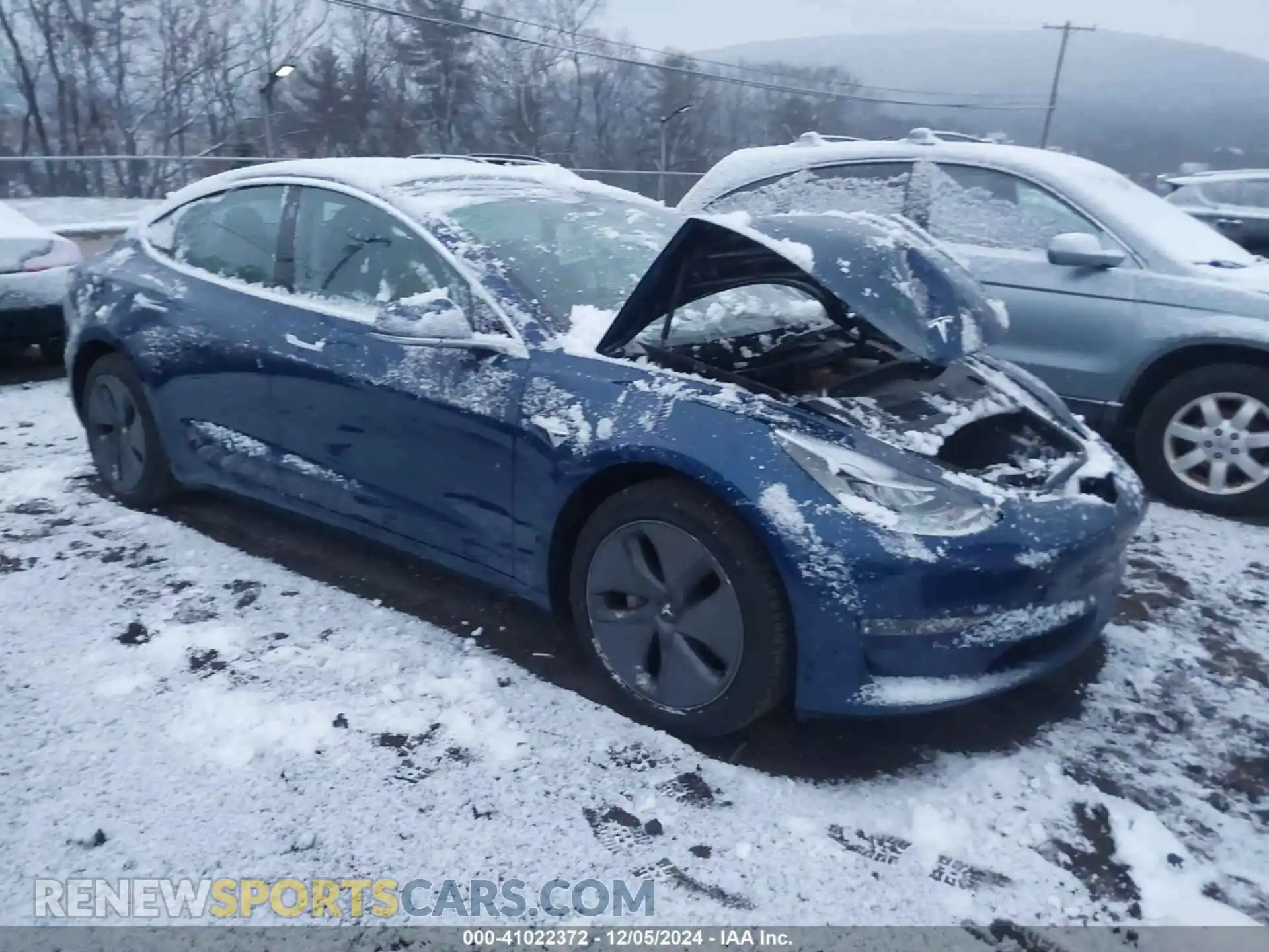 1 Photograph of a damaged car 5YJ3E1EA5LF745726 TESLA MODEL 3 2020