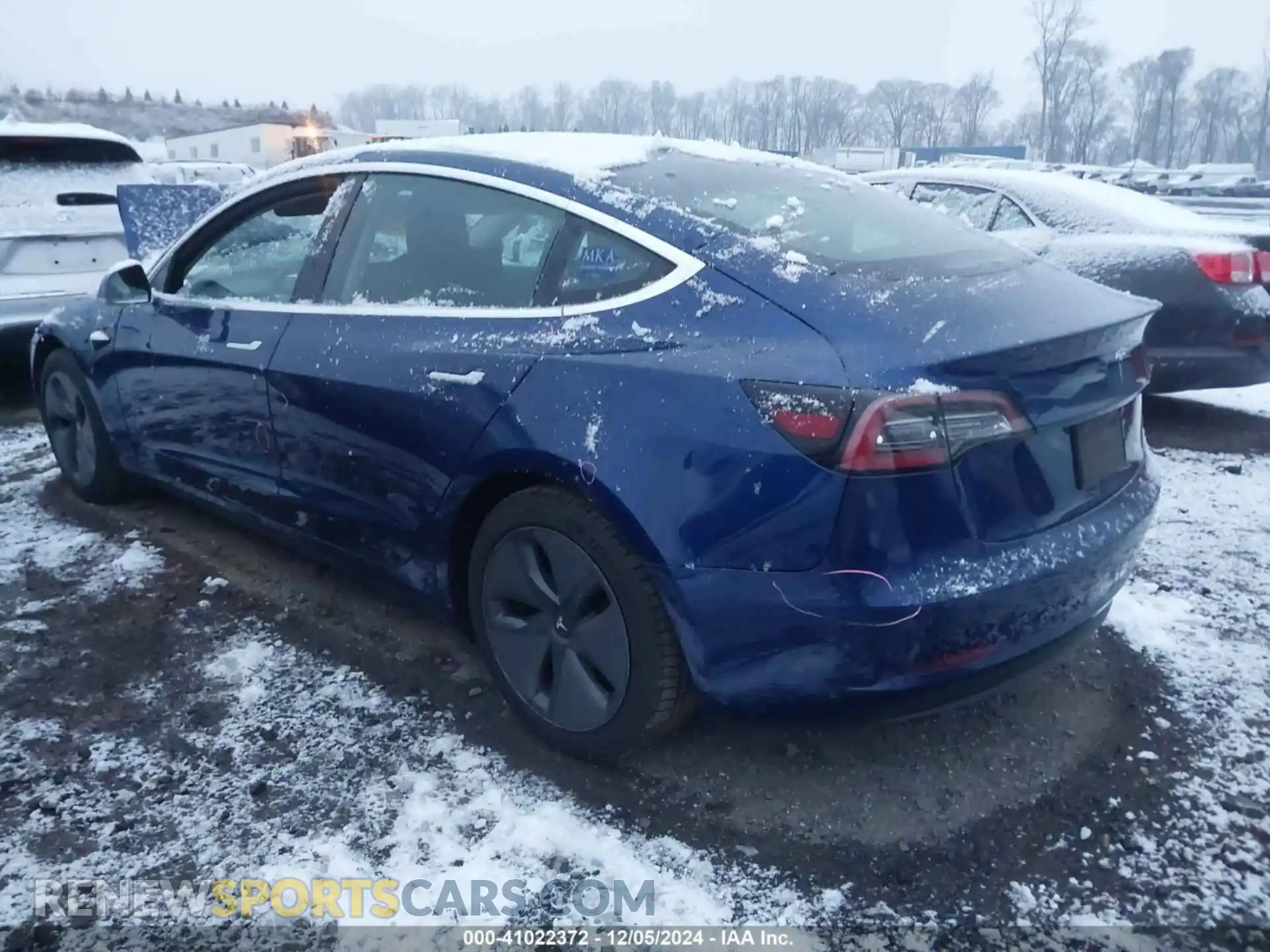 3 Photograph of a damaged car 5YJ3E1EA5LF745726 TESLA MODEL 3 2020