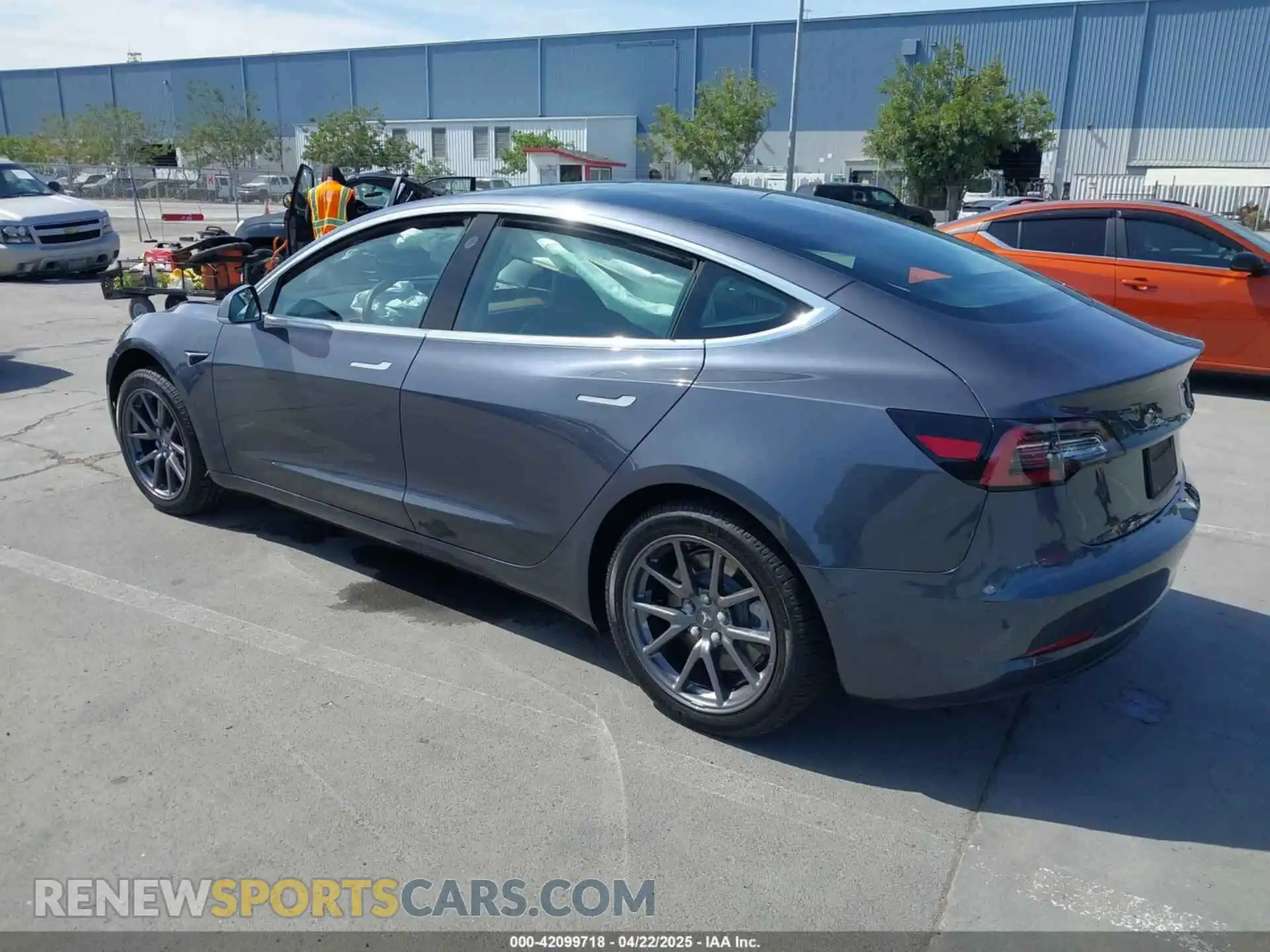 3 Photograph of a damaged car 5YJ3E1EA6LF703159 TESLA MODEL 3 2020