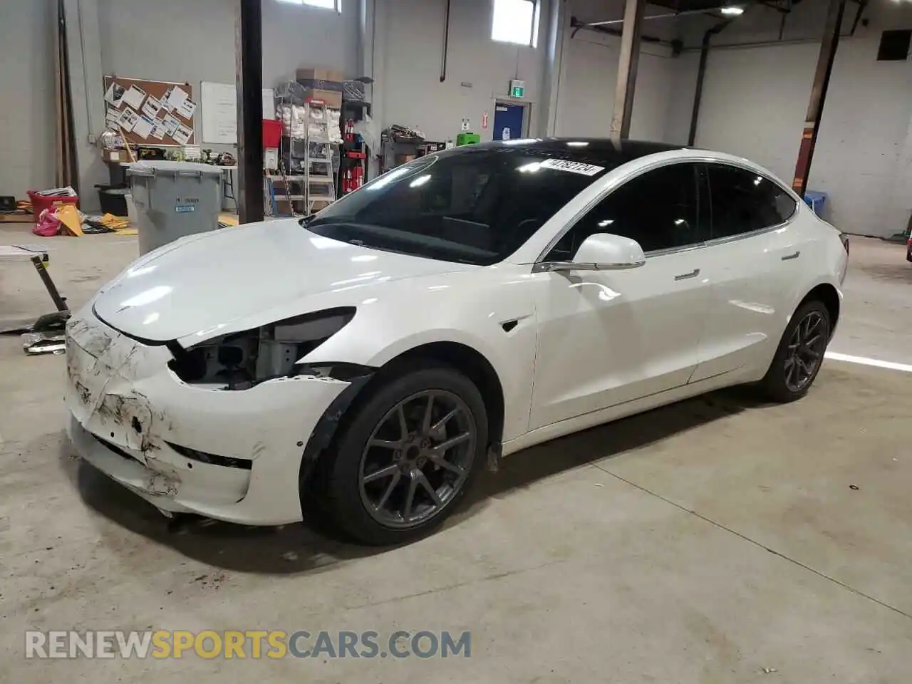 1 Фотография поврежденного автомобиля 5YJ3E1EA6LF704053 TESLA MODEL 3 2020