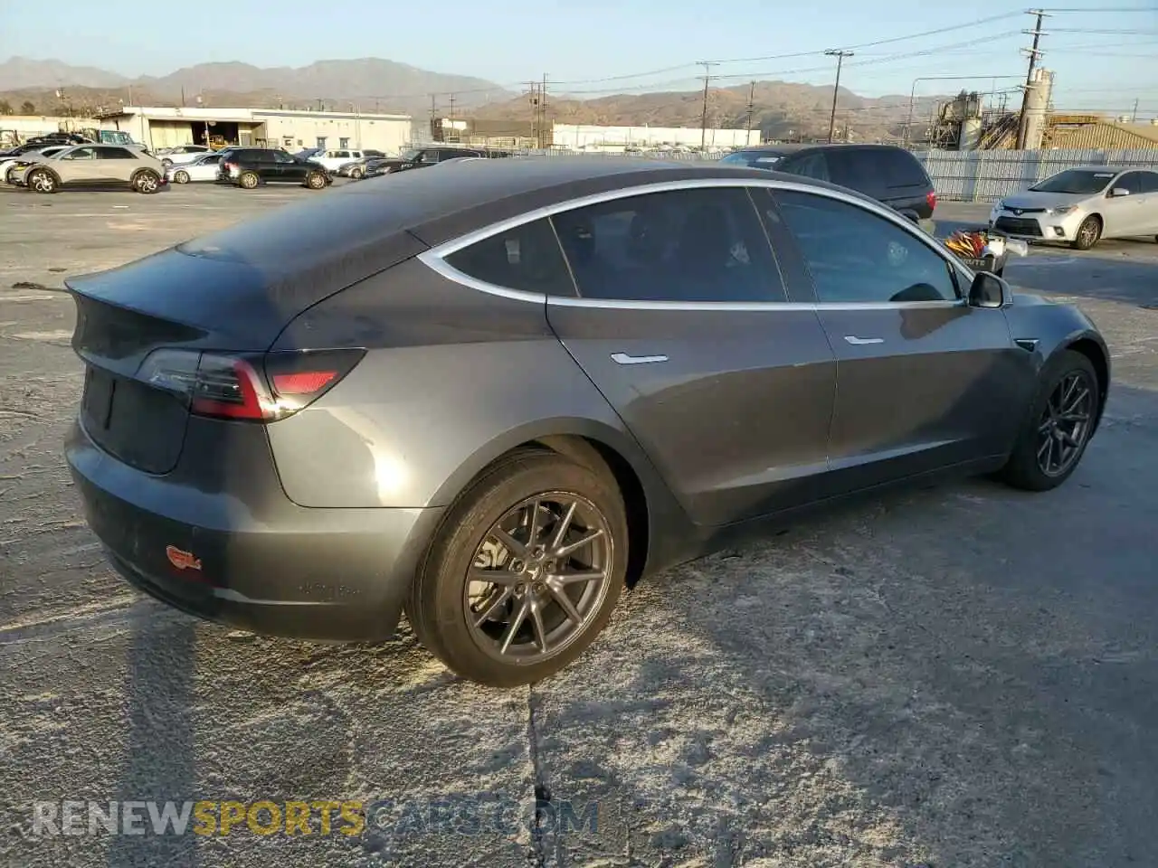 3 Photograph of a damaged car 5YJ3E1EA6LF705204 TESLA MODEL 3 2020