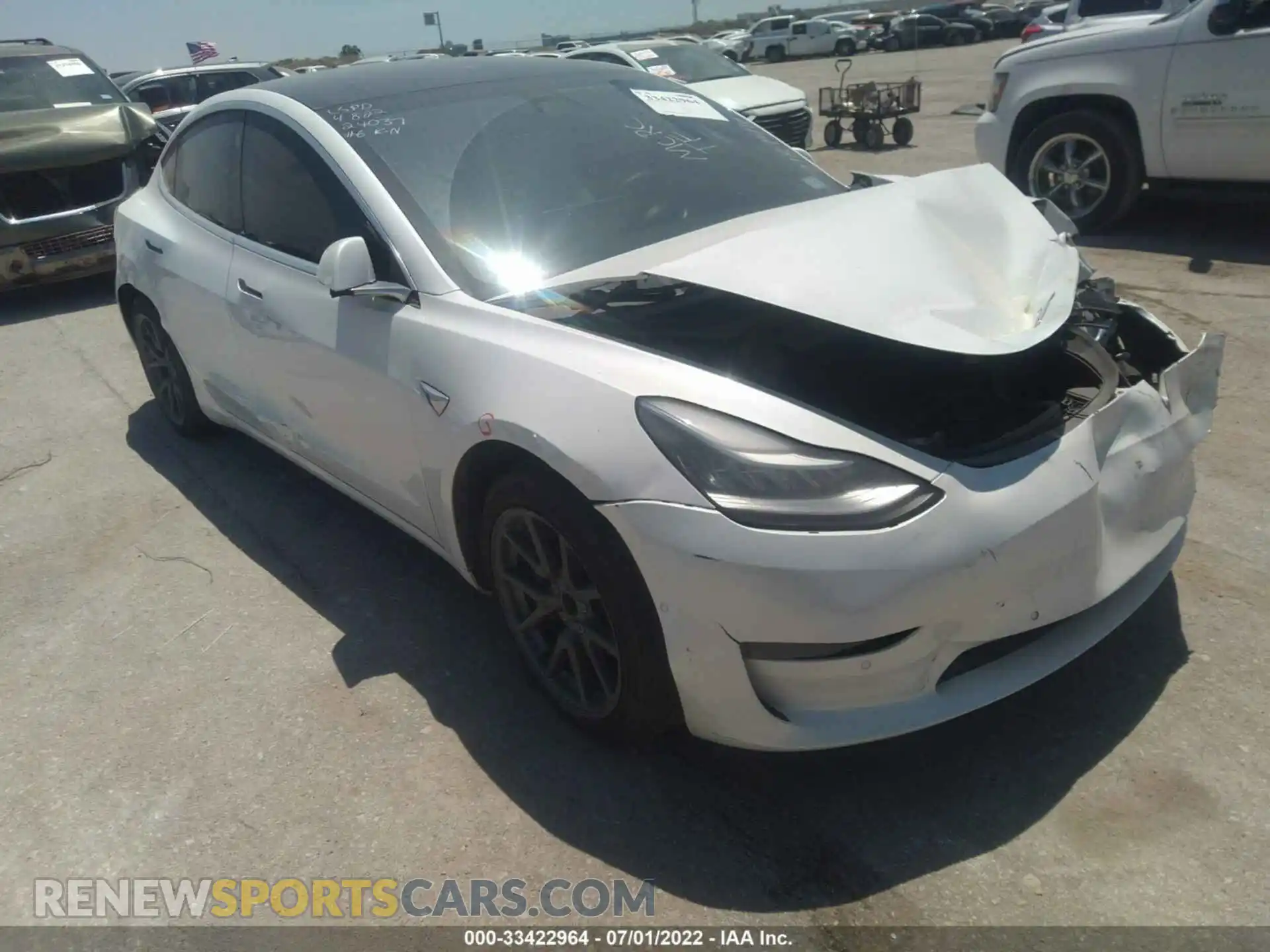 1 Photograph of a damaged car 5YJ3E1EA6LF718146 TESLA MODEL 3 2020
