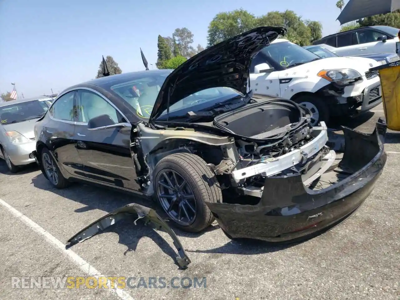 1 Photograph of a damaged car 5YJ3E1EA6LF738106 TESLA MODEL 3 2020