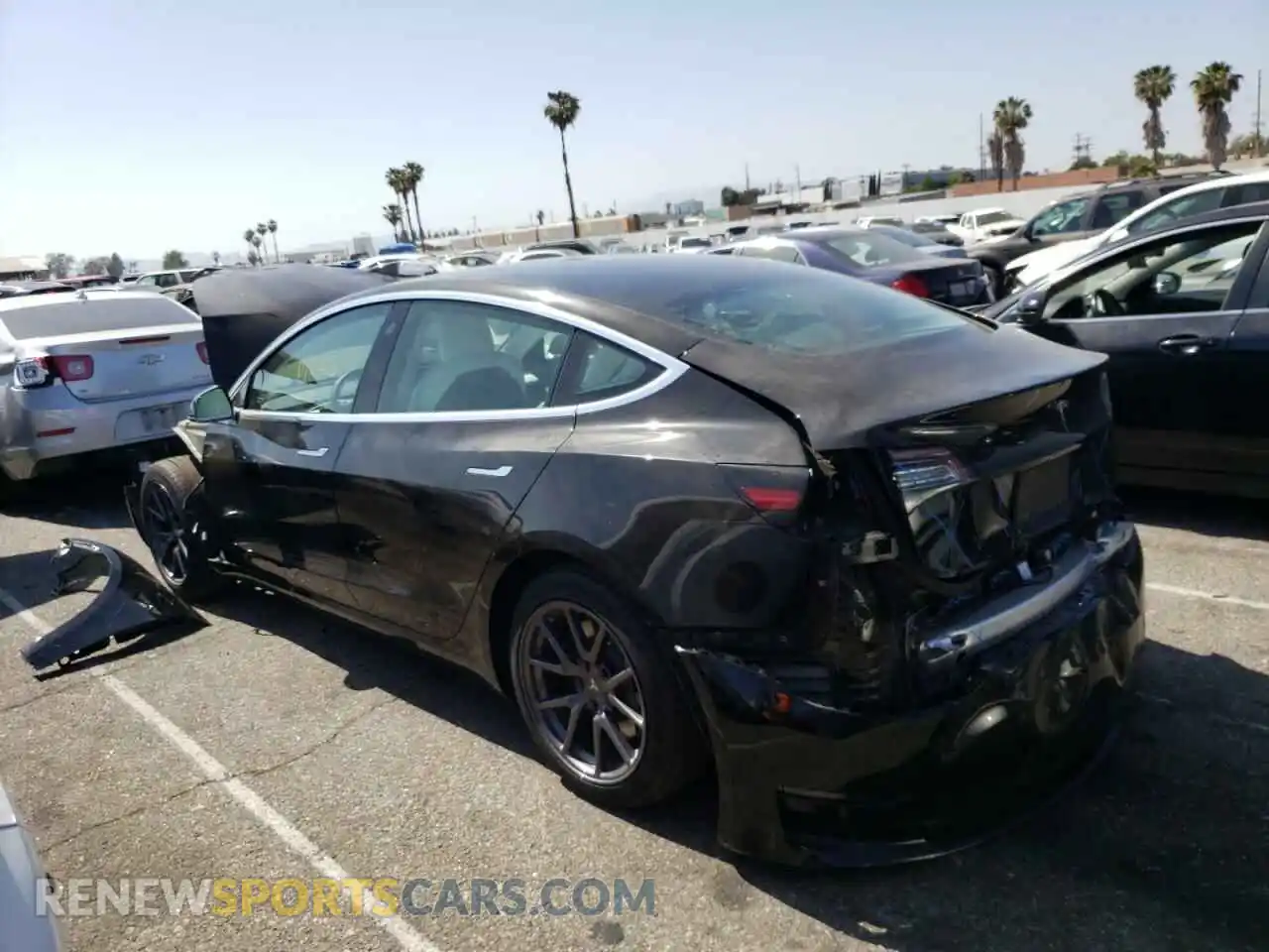 3 Photograph of a damaged car 5YJ3E1EA6LF738106 TESLA MODEL 3 2020