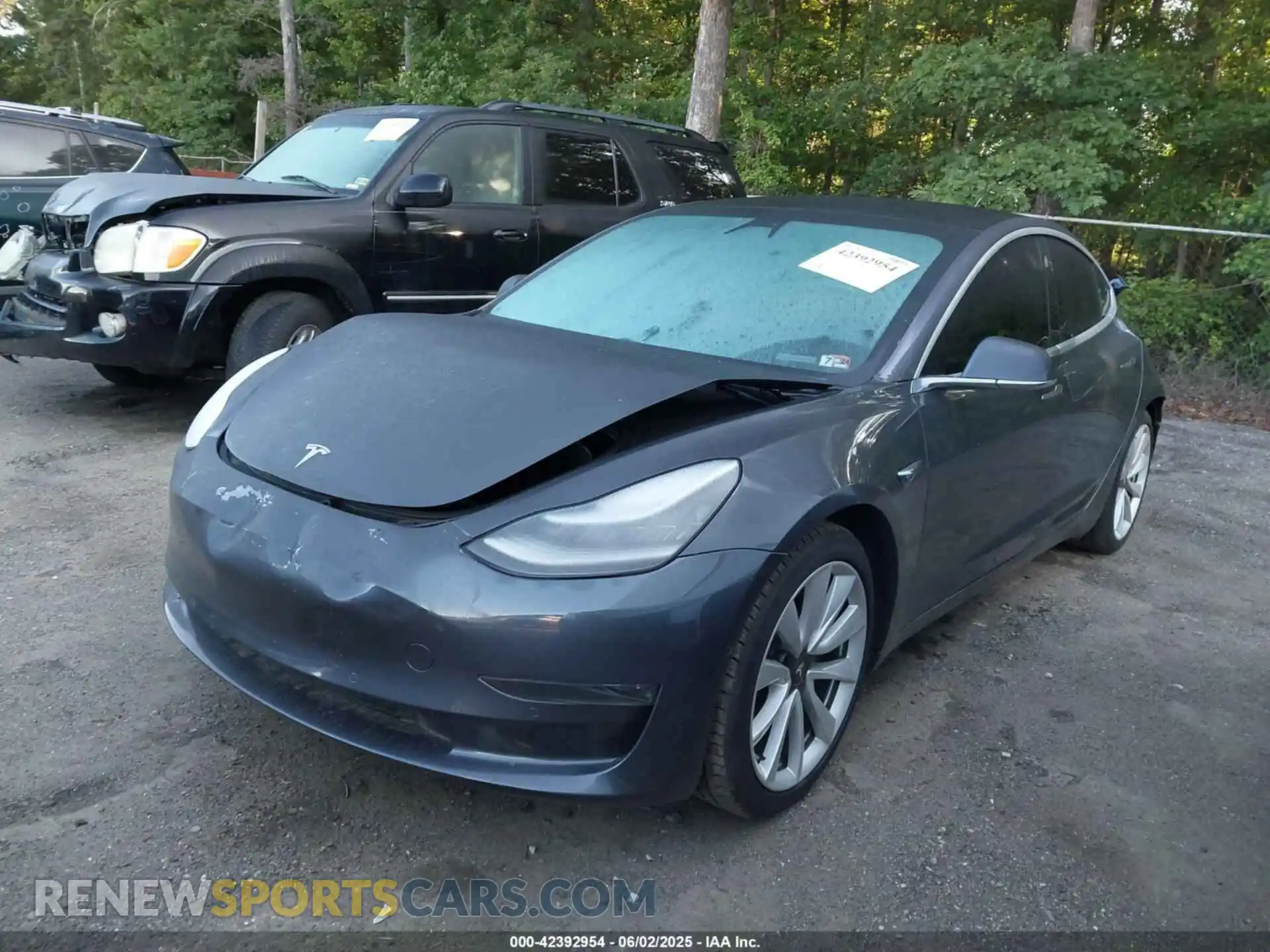 2 Photograph of a damaged car 5YJ3E1EA6LF740728 TESLA MODEL 3 2020
