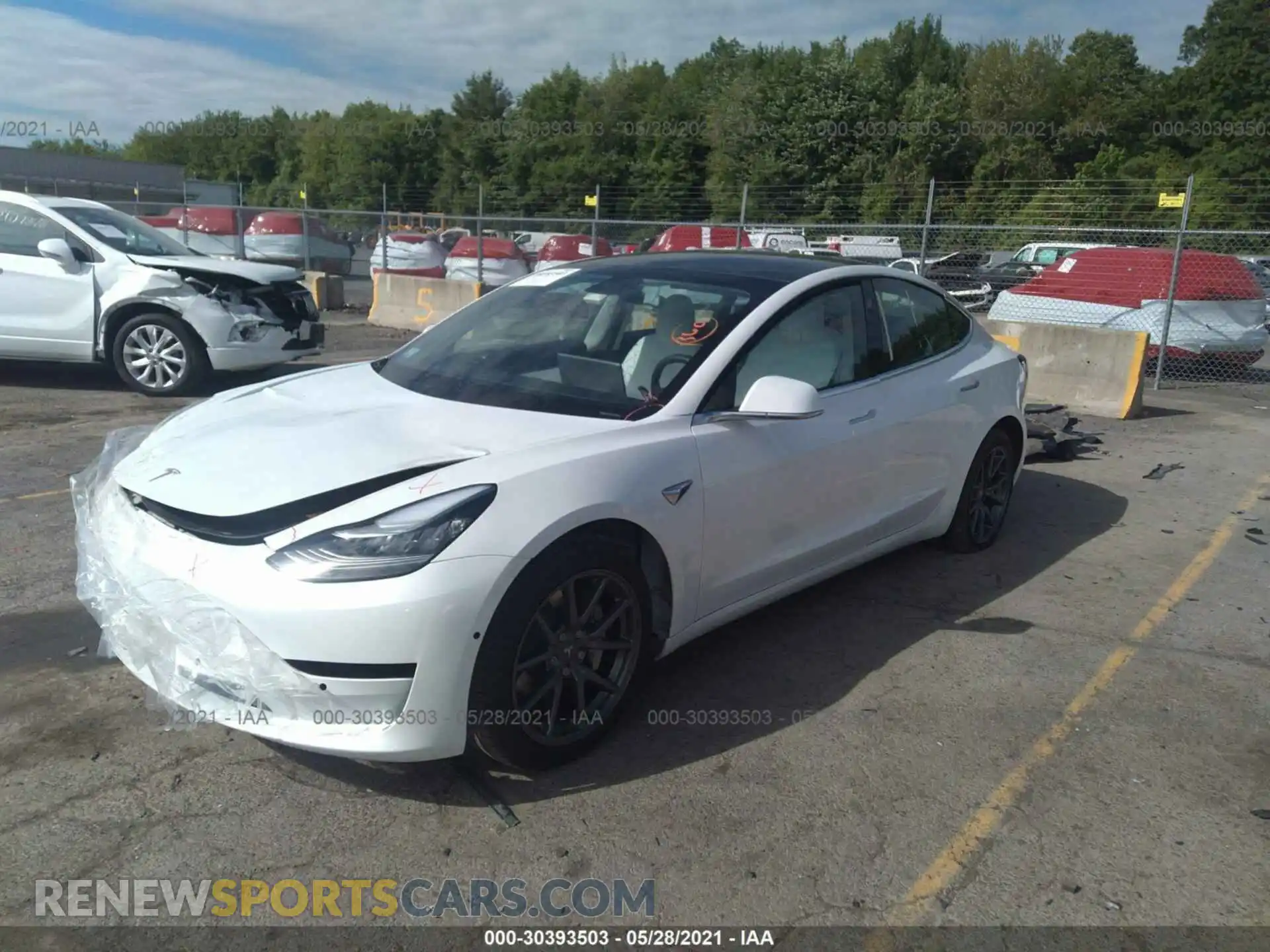 2 Photograph of a damaged car 5YJ3E1EA6LF740986 TESLA MODEL 3 2020