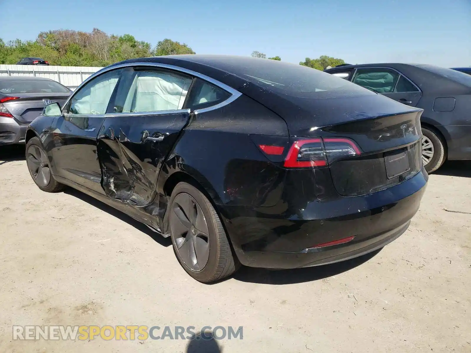 3 Photograph of a damaged car 5YJ3E1EA7LF606407 TESLA MODEL 3 2020