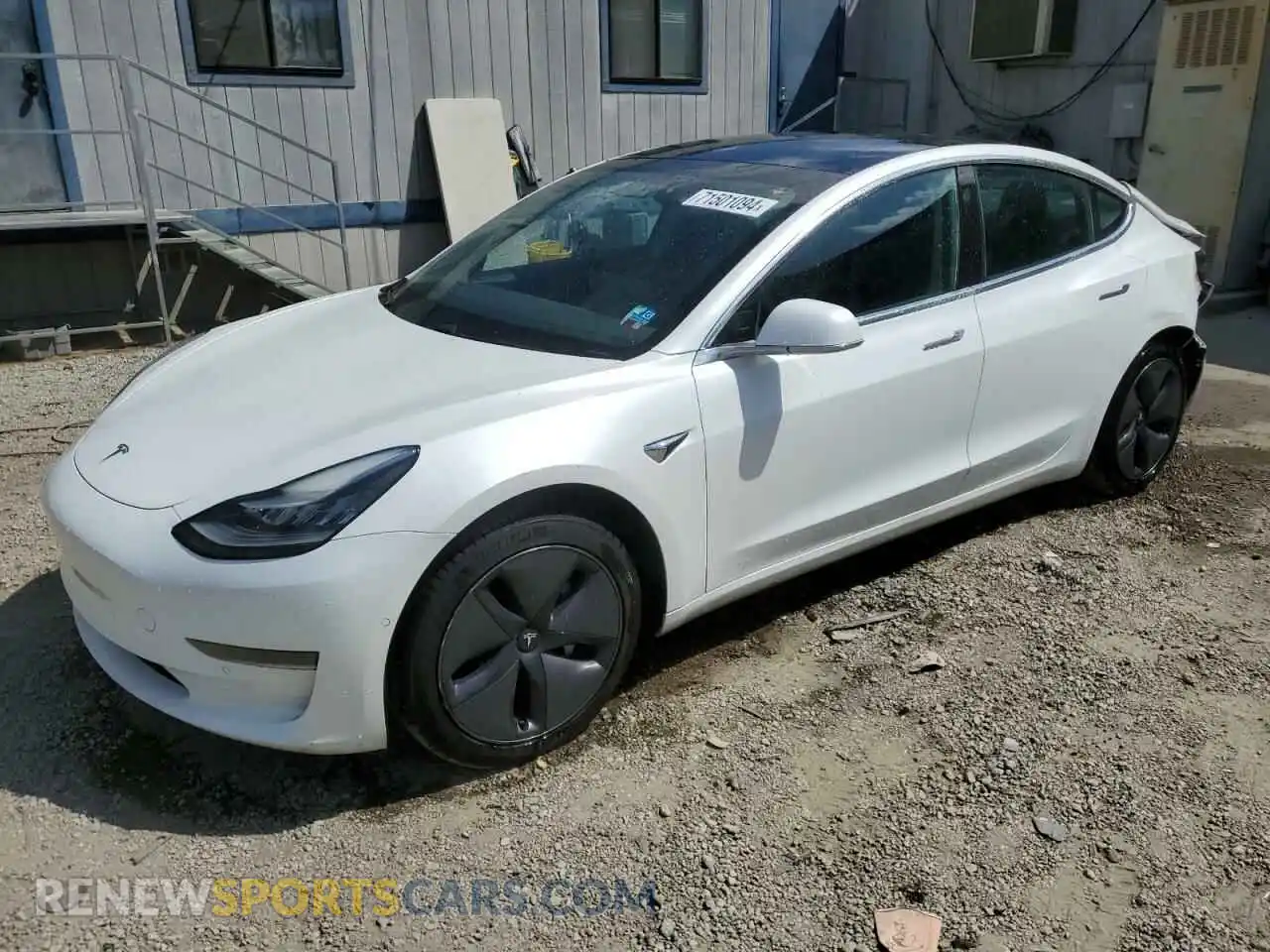 1 Photograph of a damaged car 5YJ3E1EA7LF644932 TESLA MODEL 3 2020