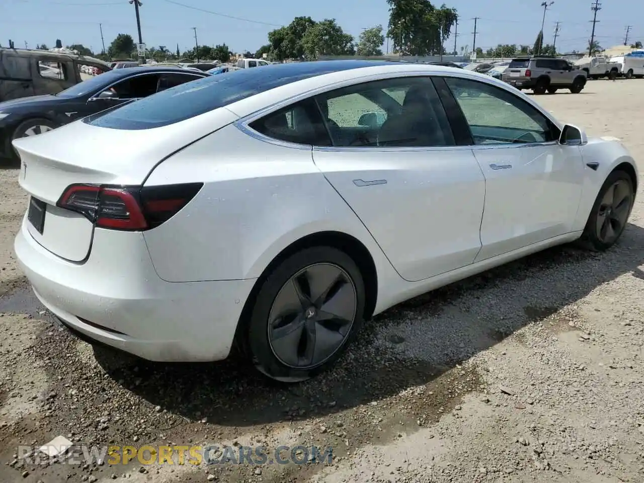 3 Photograph of a damaged car 5YJ3E1EA7LF644932 TESLA MODEL 3 2020