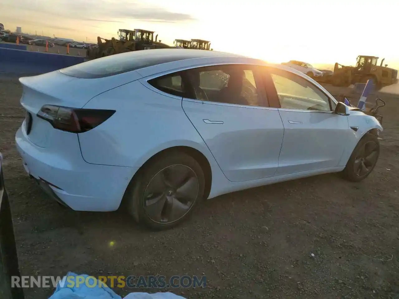 3 Photograph of a damaged car 5YJ3E1EA7LF659141 TESLA MODEL 3 2020