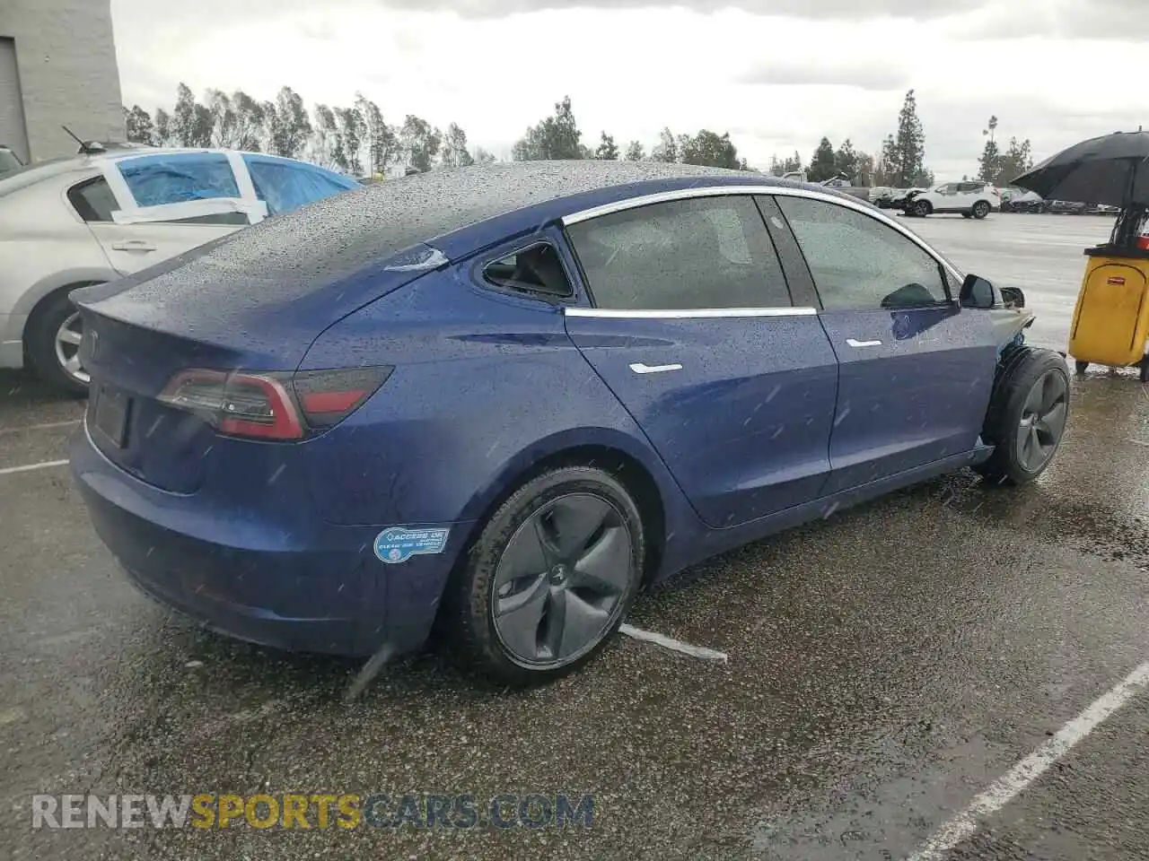 3 Photograph of a damaged car 5YJ3E1EA7LF705759 TESLA MODEL 3 2020