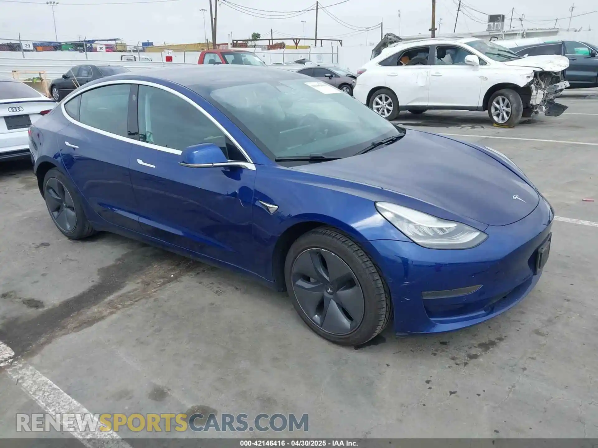 1 Photograph of a damaged car 5YJ3E1EA7LF705809 TESLA MODEL 3 2020