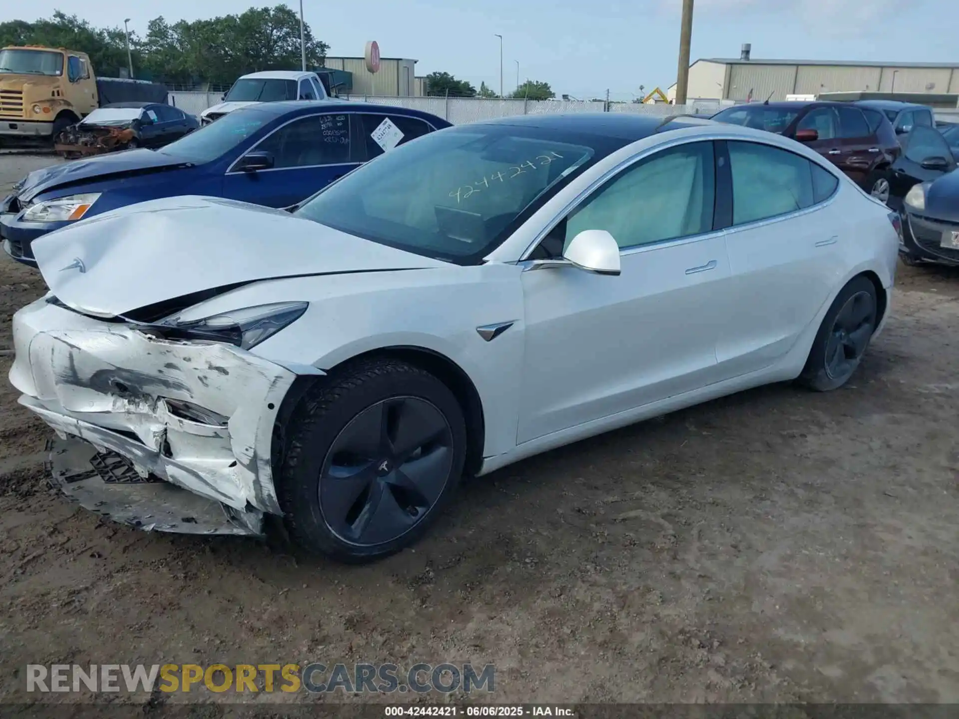 2 fotografías del automóvil dañado 5YJ3E1EA7LF736977 TESLA MODEL 3 2020