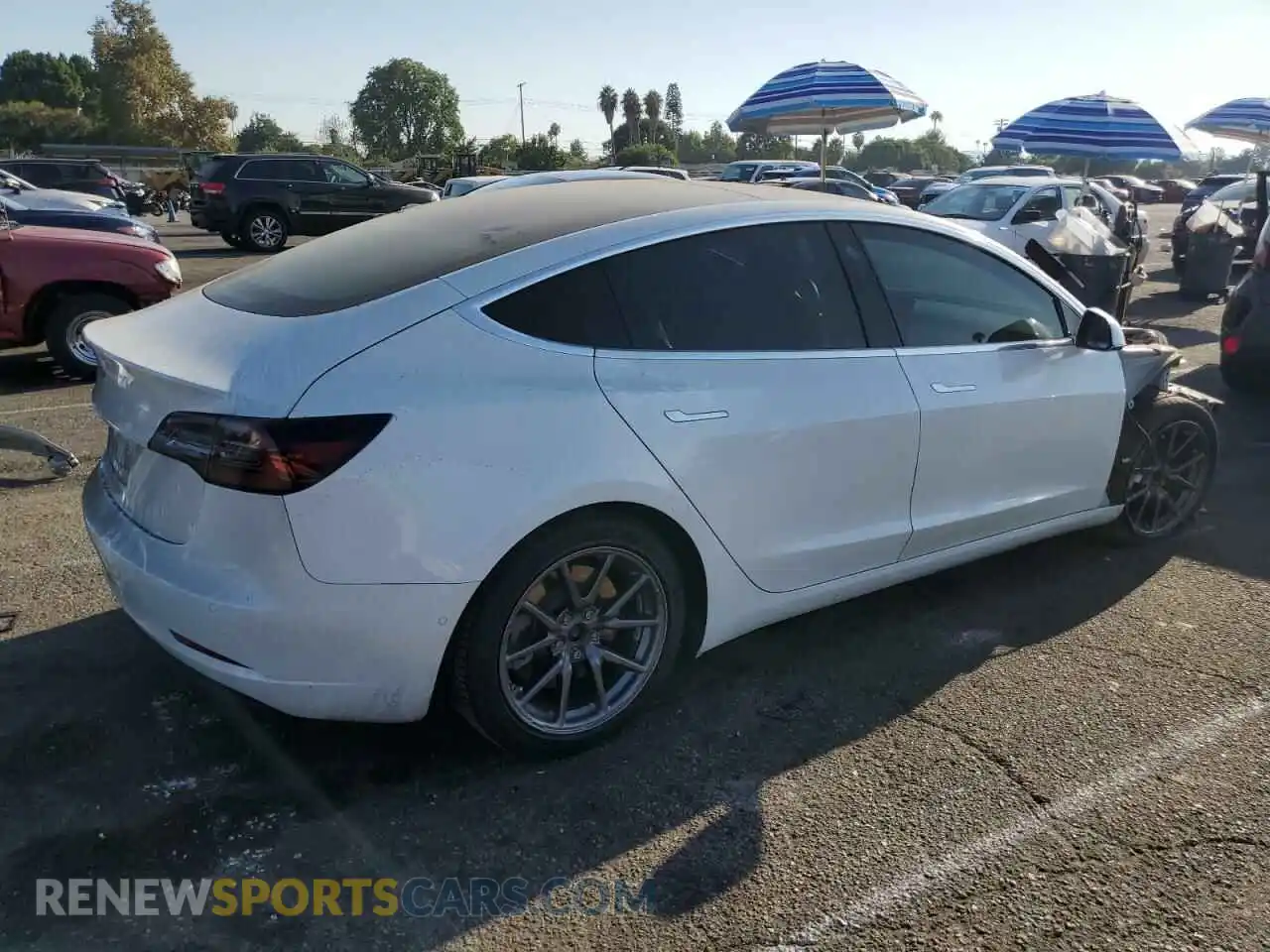 3 Photograph of a damaged car 5YJ3E1EA7LF803996 TESLA MODEL 3 2020
