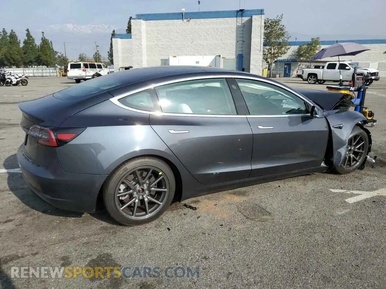 3 Photograph of a damaged car 5YJ3E1EA7LF808079 TESLA MODEL 3 2020