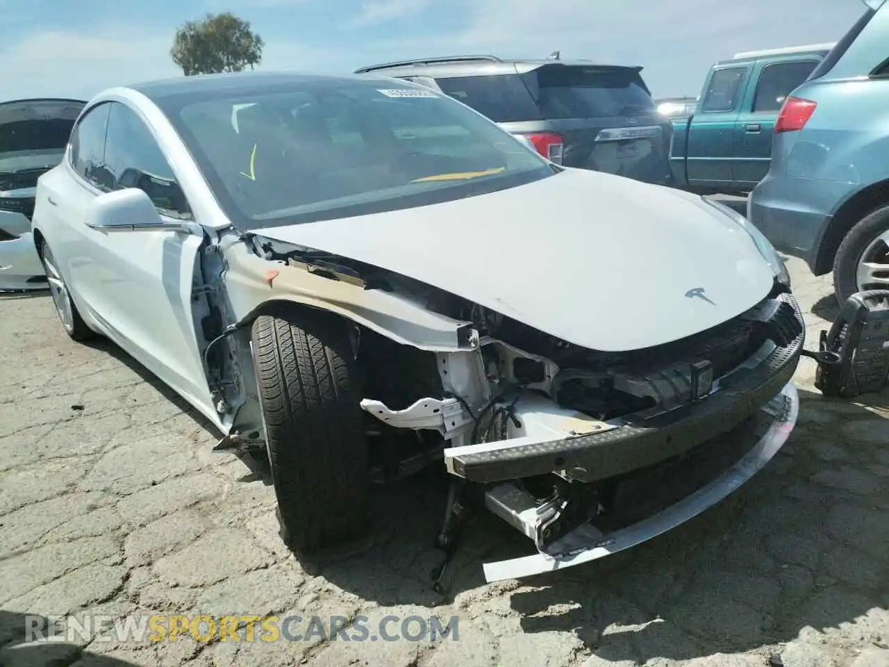 1 Photograph of a damaged car 5YJ3E1EA8LF632708 TESLA MODEL 3 2020