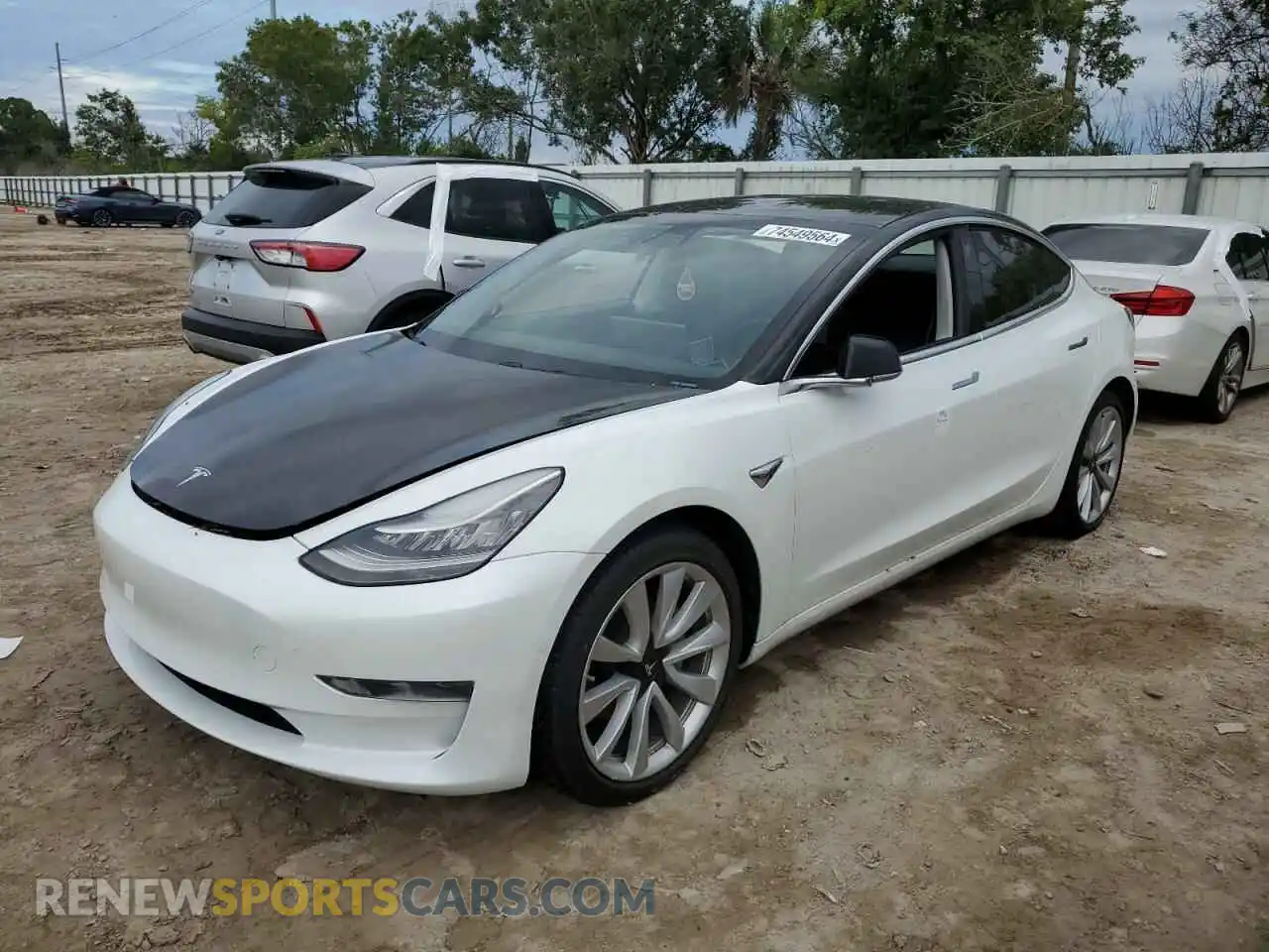 1 Photograph of a damaged car 5YJ3E1EA8LF645829 TESLA MODEL 3 2020
