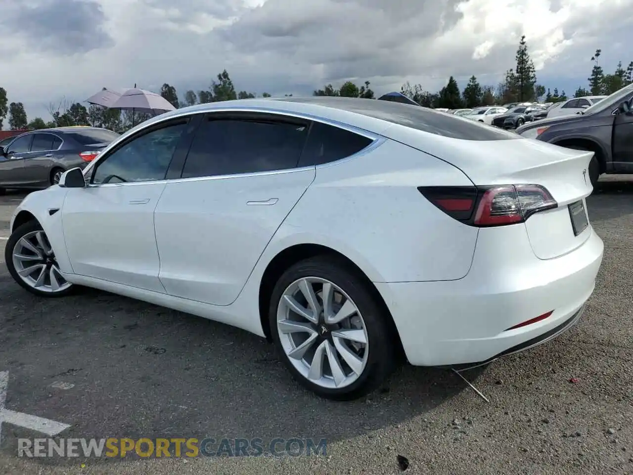 2 Photograph of a damaged car 5YJ3E1EA8LF717757 TESLA MODEL 3 2020