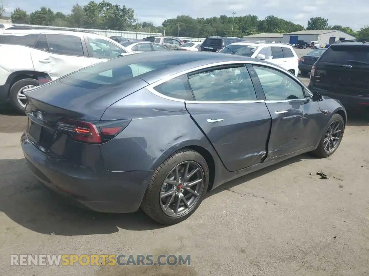3 Photograph of a damaged car 5YJ3E1EA9LF597208 TESLA MODEL 3 2020