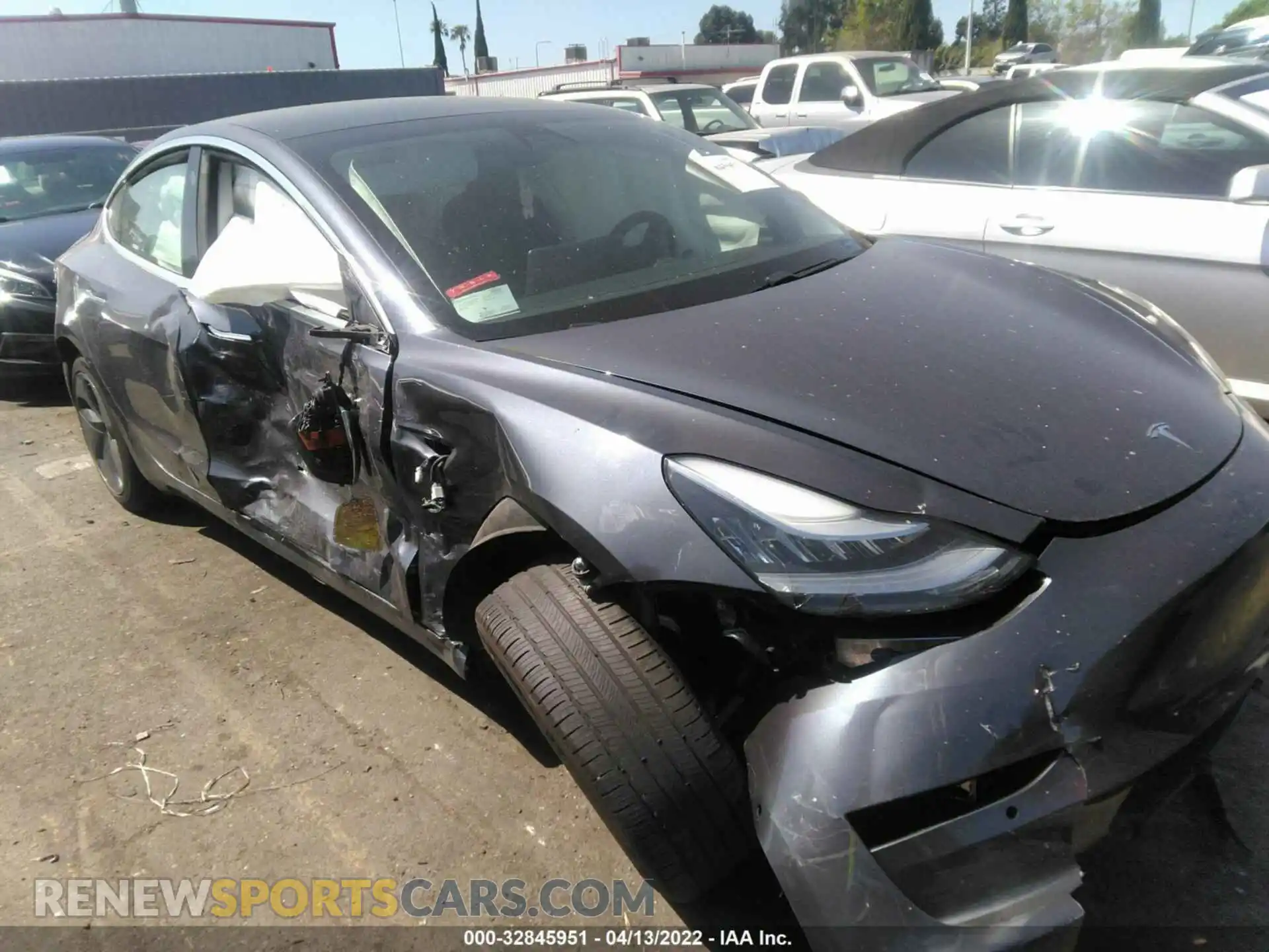 1 Photograph of a damaged car 5YJ3E1EA9LF613097 TESLA MODEL 3 2020