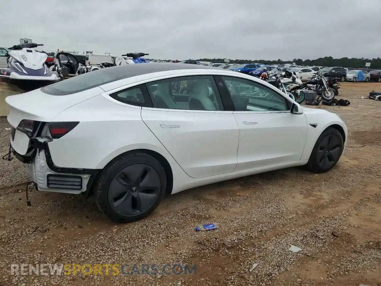 3 Photograph of a damaged car 5YJ3E1EA9LF703673 TESLA MODEL 3 2020