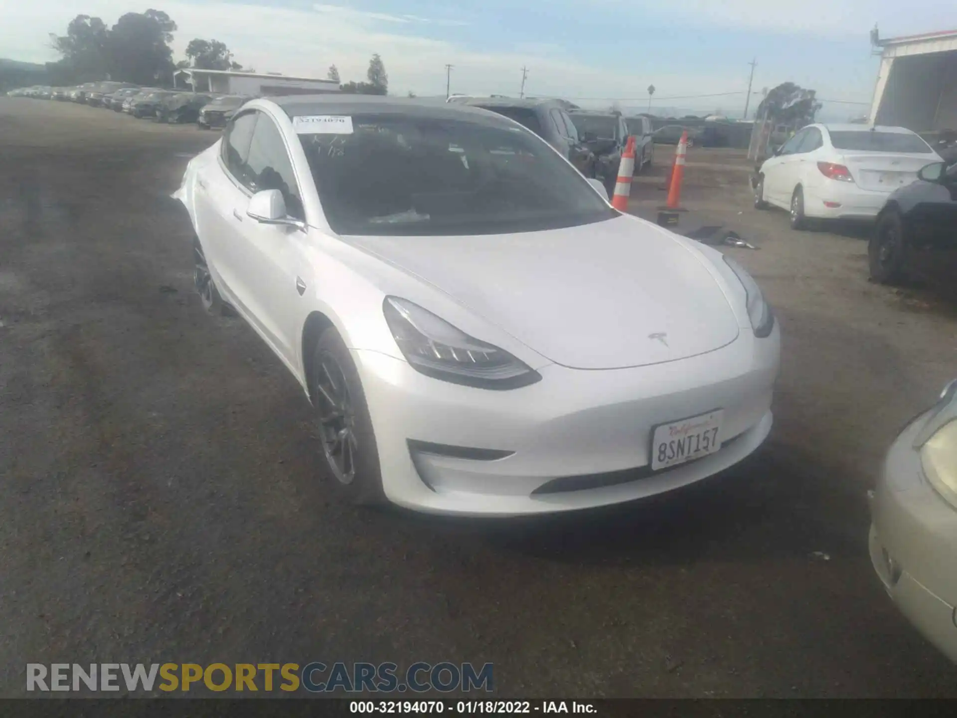 1 Photograph of a damaged car 5YJ3E1EA9LF798526 TESLA MODEL 3 2020