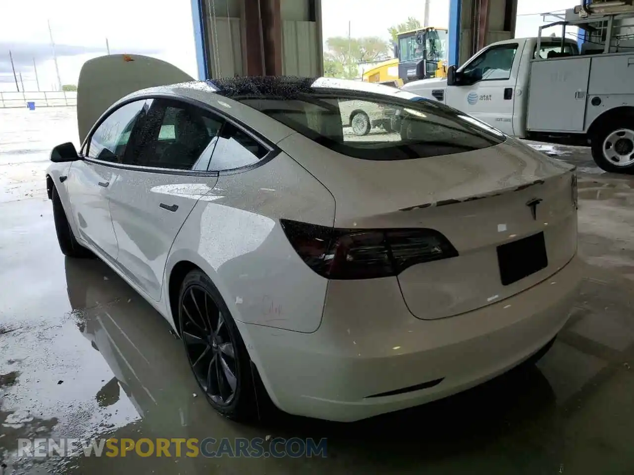 3 Photograph of a damaged car 5YJ3E1EAXLF786014 TESLA MODEL 3 2020