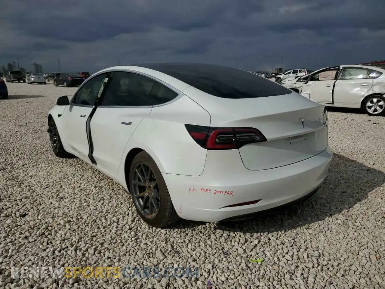 3 Photograph of a damaged car 5YJ3E1EAXLF802583 TESLA MODEL 3 2020