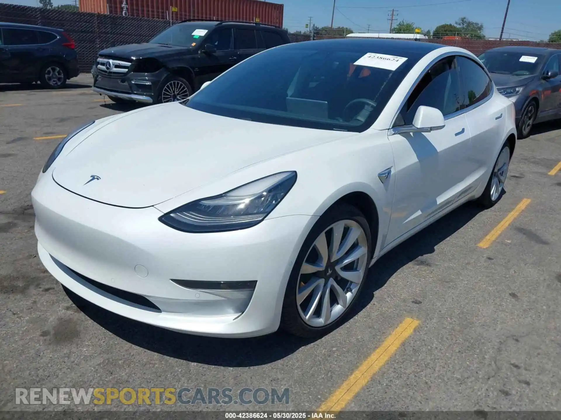 2 fotografías del automóvil dañado 5YJ3E1EAXLF806360 TESLA MODEL 3 2020
