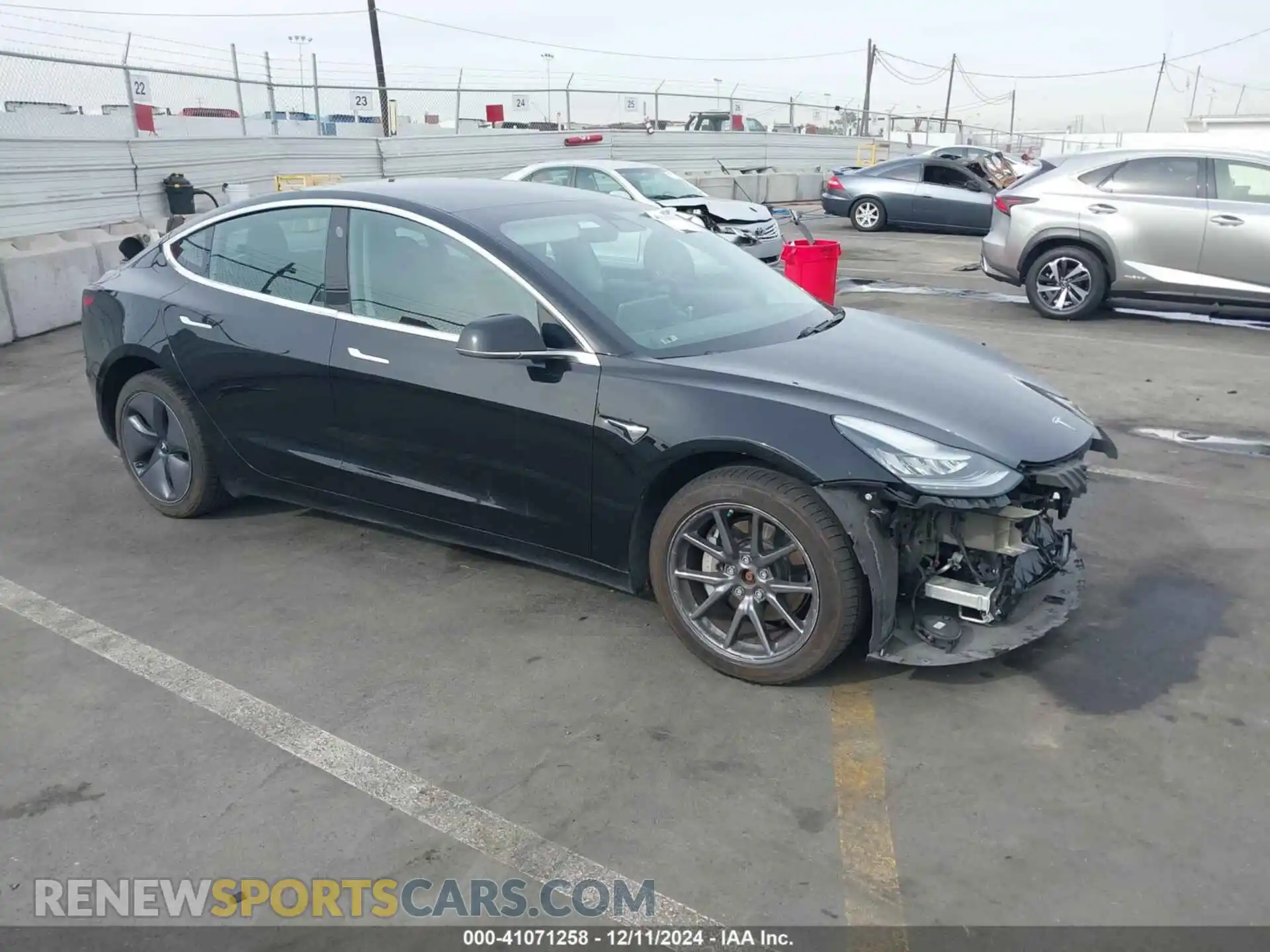 1 Photograph of a damaged car 5YJ3E1EB0LF600098 TESLA MODEL 3 2020