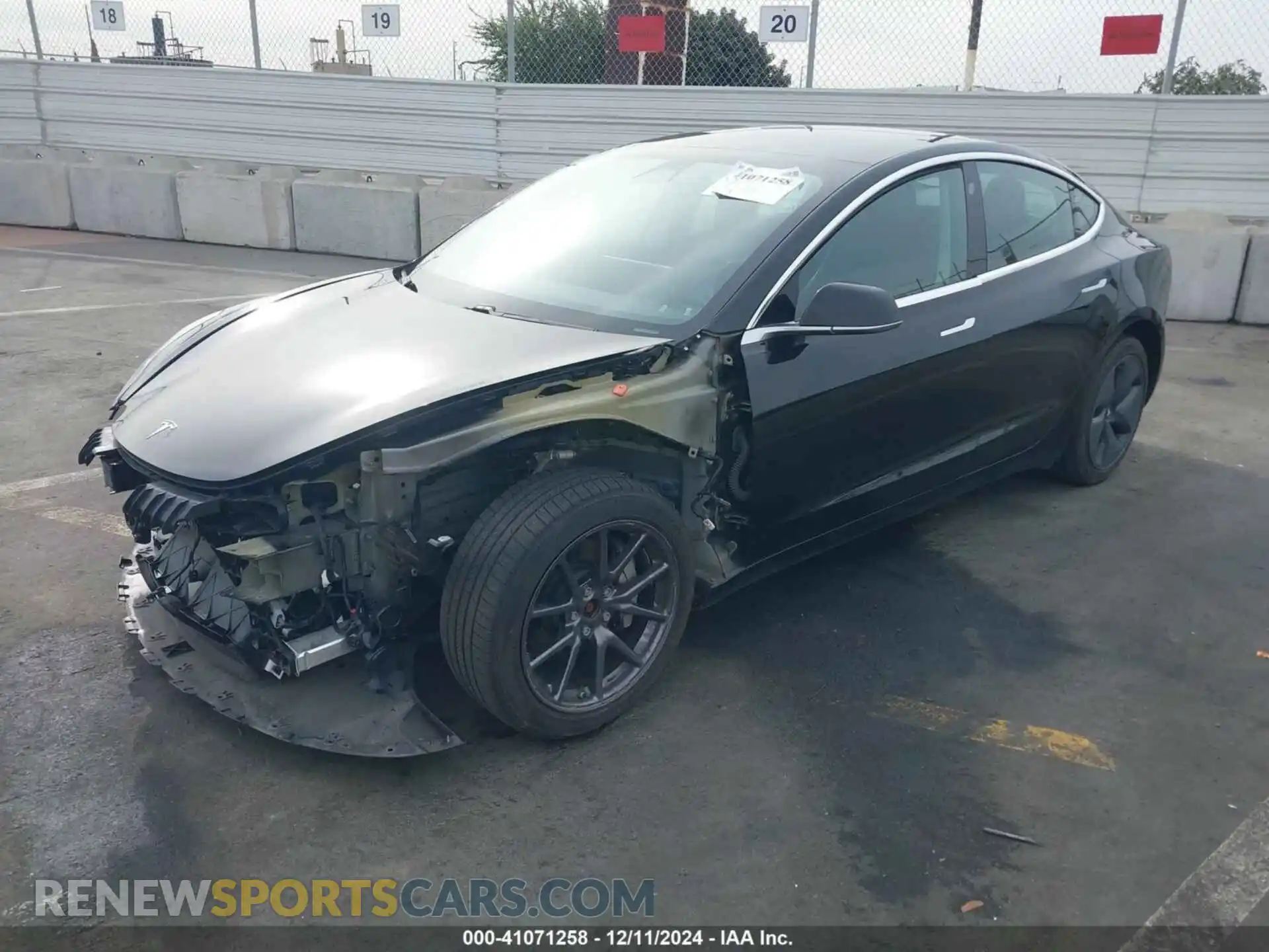 2 Photograph of a damaged car 5YJ3E1EB0LF600098 TESLA MODEL 3 2020