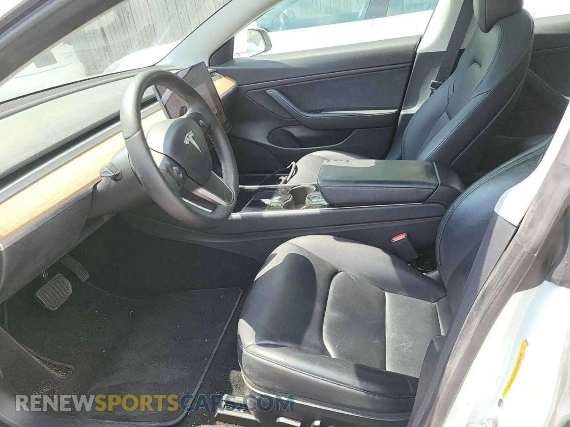 3 Photograph of a damaged car 5YJ3E1EB0LF637281 TESLA MODEL 3 2020