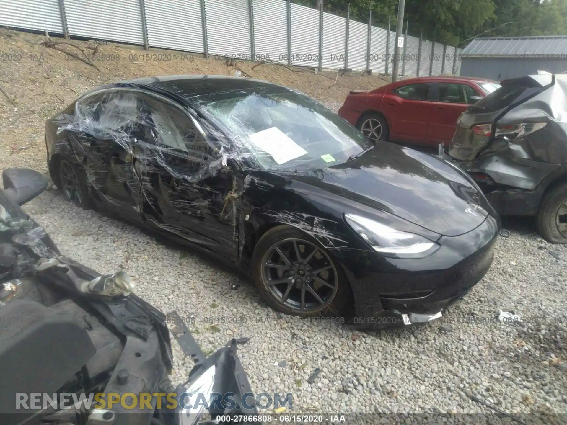 1 Photograph of a damaged car 5YJ3E1EB0LF663105 TESLA MODEL 3 2020