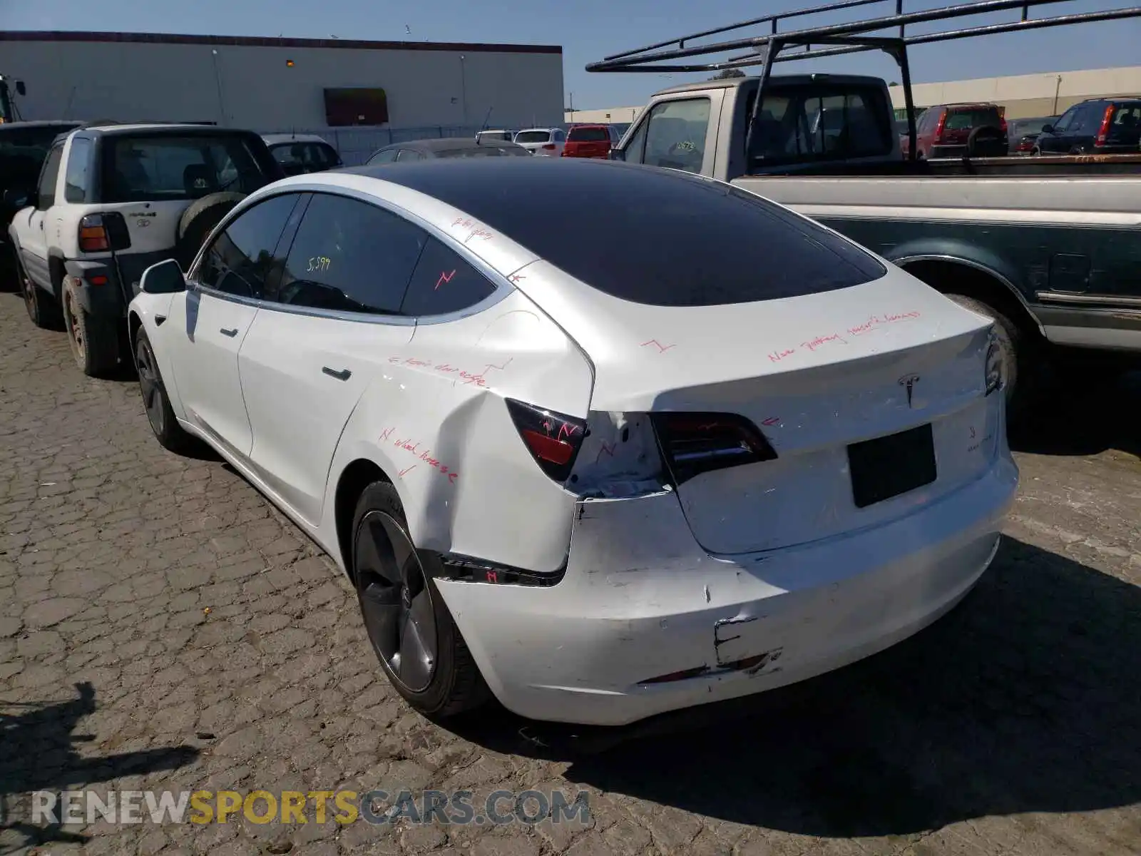 3 Photograph of a damaged car 5YJ3E1EB0LF774964 TESLA MODEL 3 2020