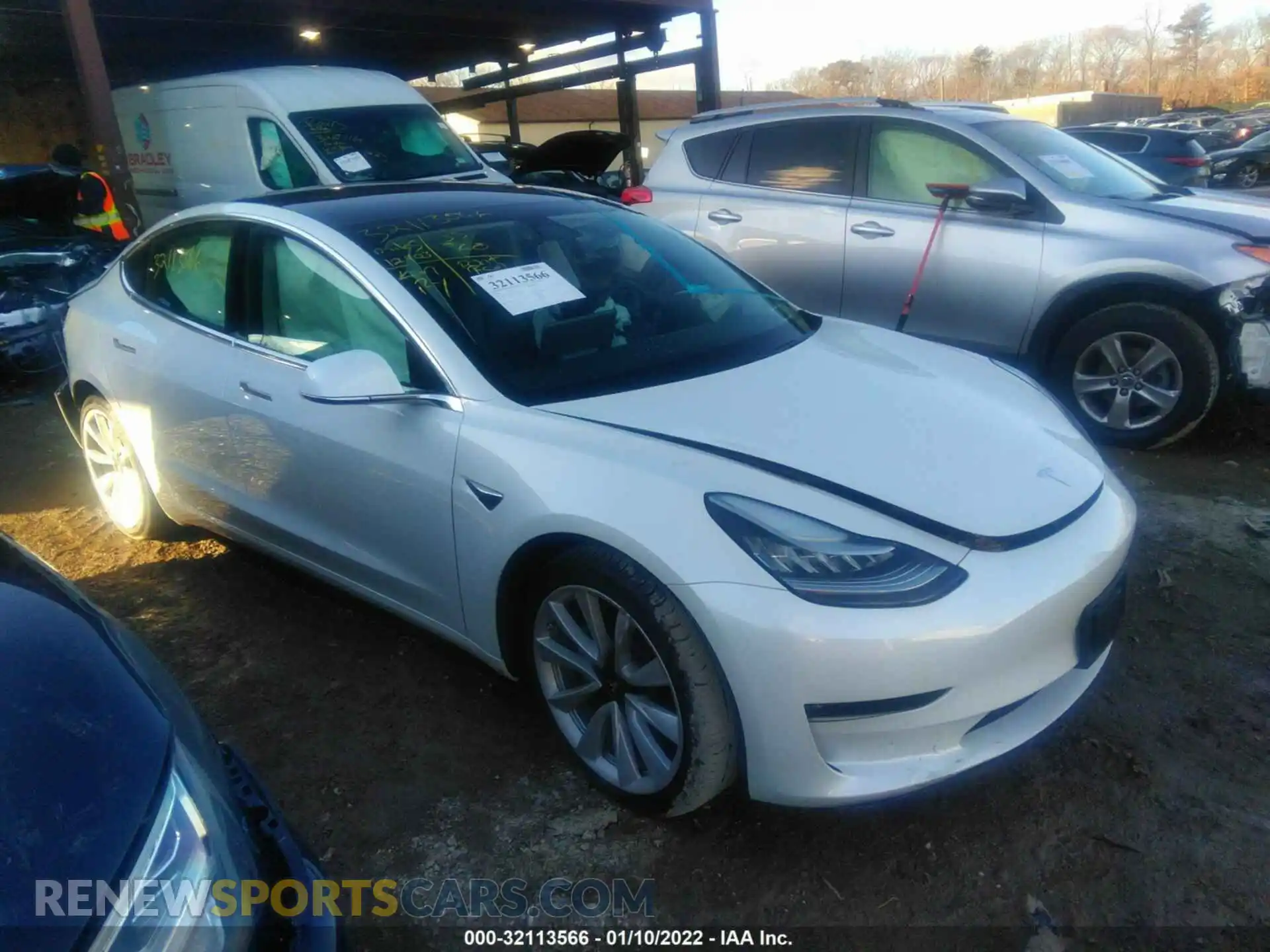 1 Photograph of a damaged car 5YJ3E1EB0LF791120 TESLA MODEL 3 2020