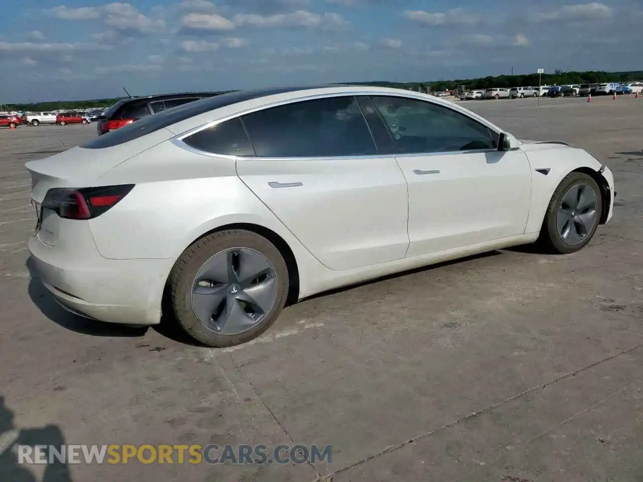3 Photograph of a damaged car 5YJ3E1EB1LF618917 TESLA MODEL 3 2020