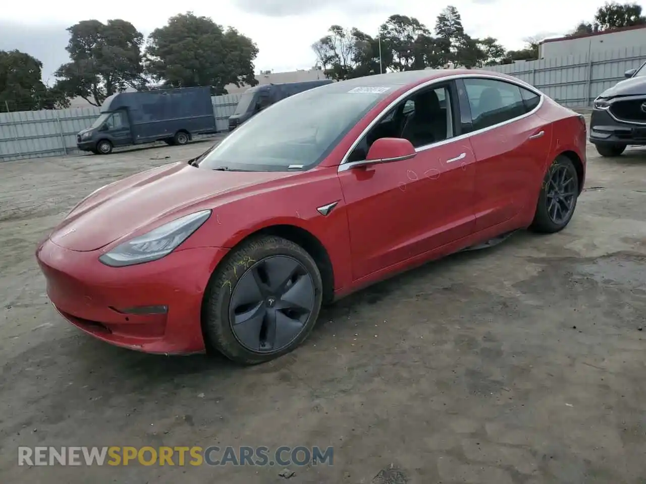 1 Photograph of a damaged car 5YJ3E1EB1LF635992 TESLA MODEL 3 2020