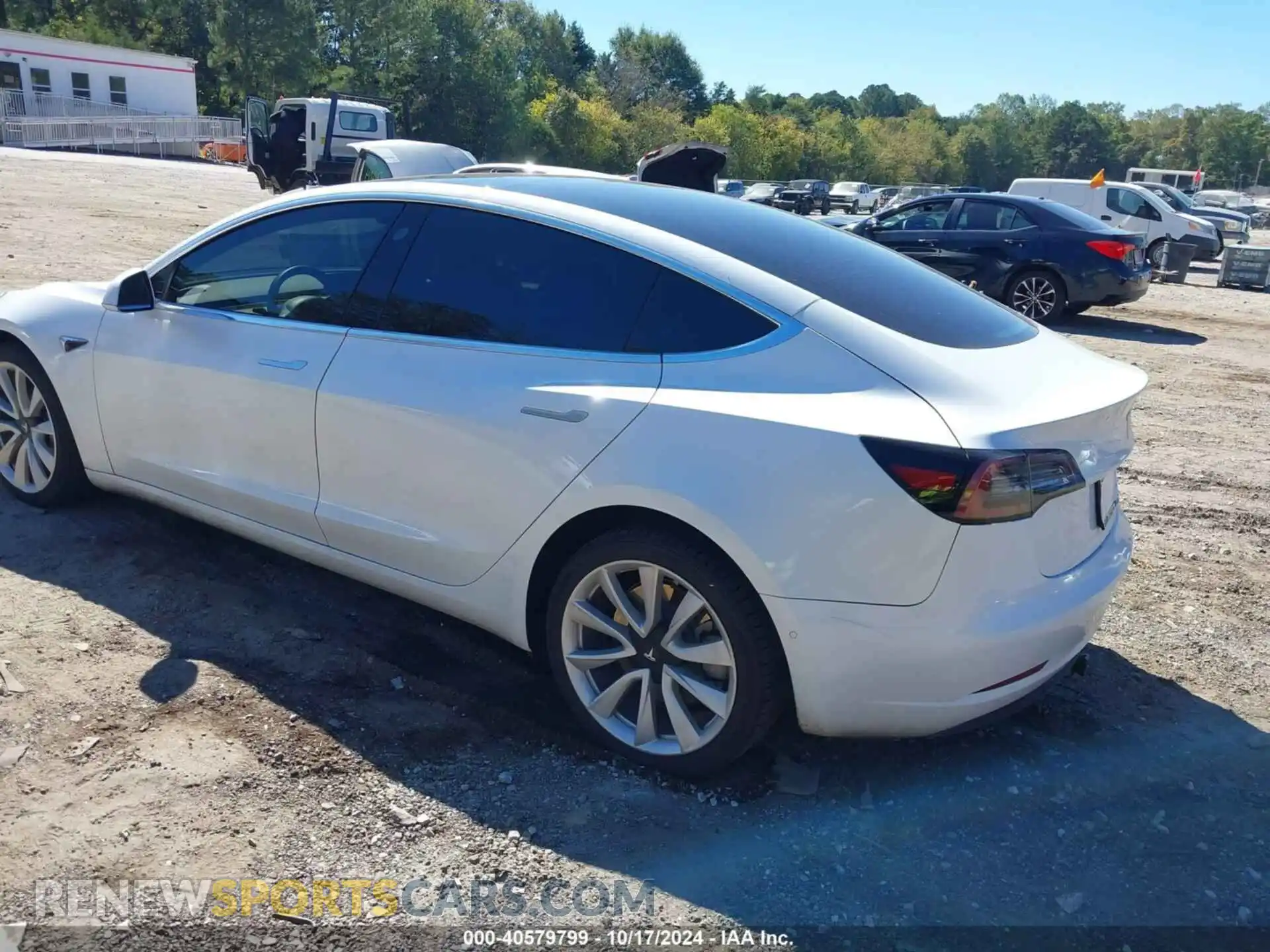3 Photograph of a damaged car 5YJ3E1EB1LF651190 TESLA MODEL 3 2020